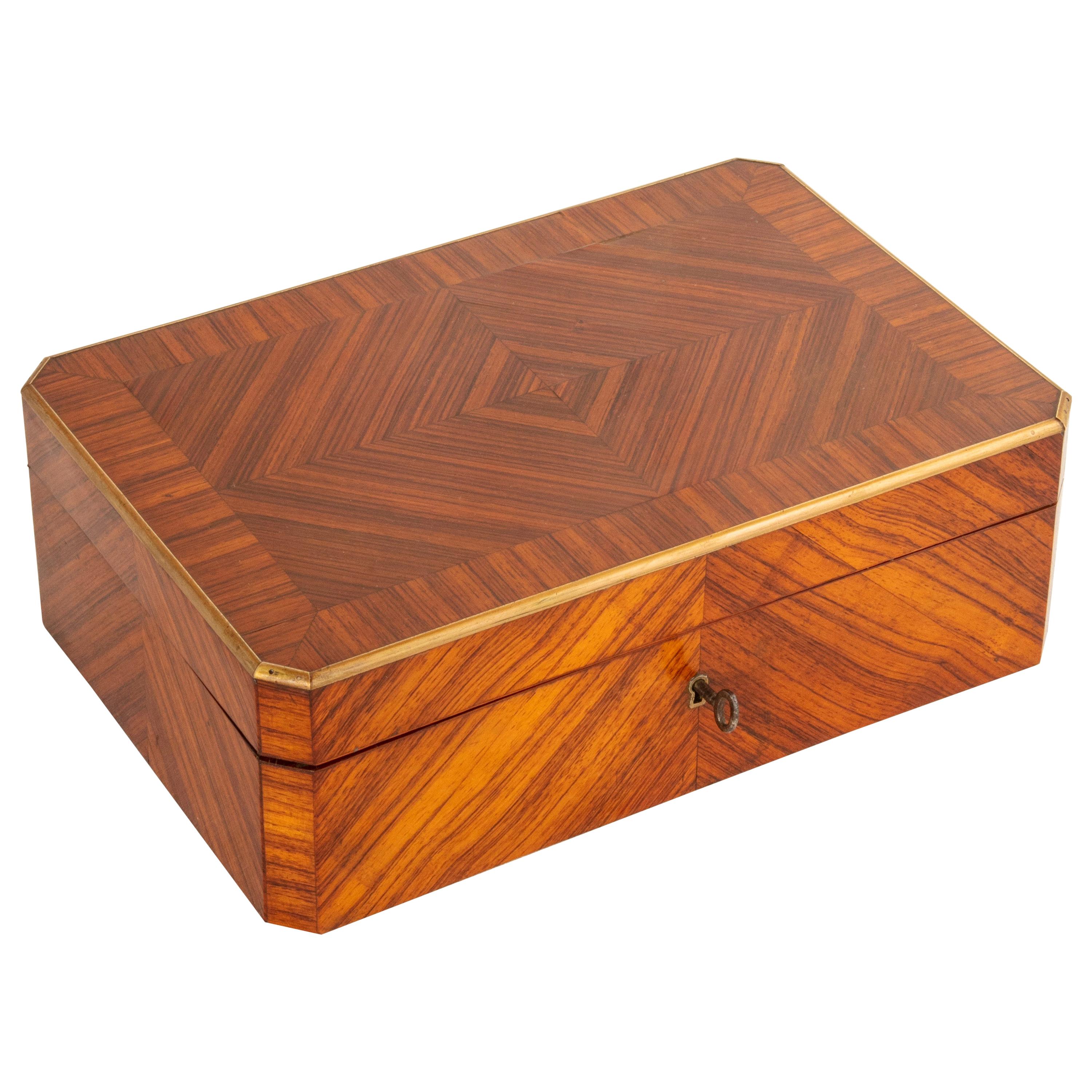 Mid-19th Century French Napoleon III Period Rosewood Marquetry Box