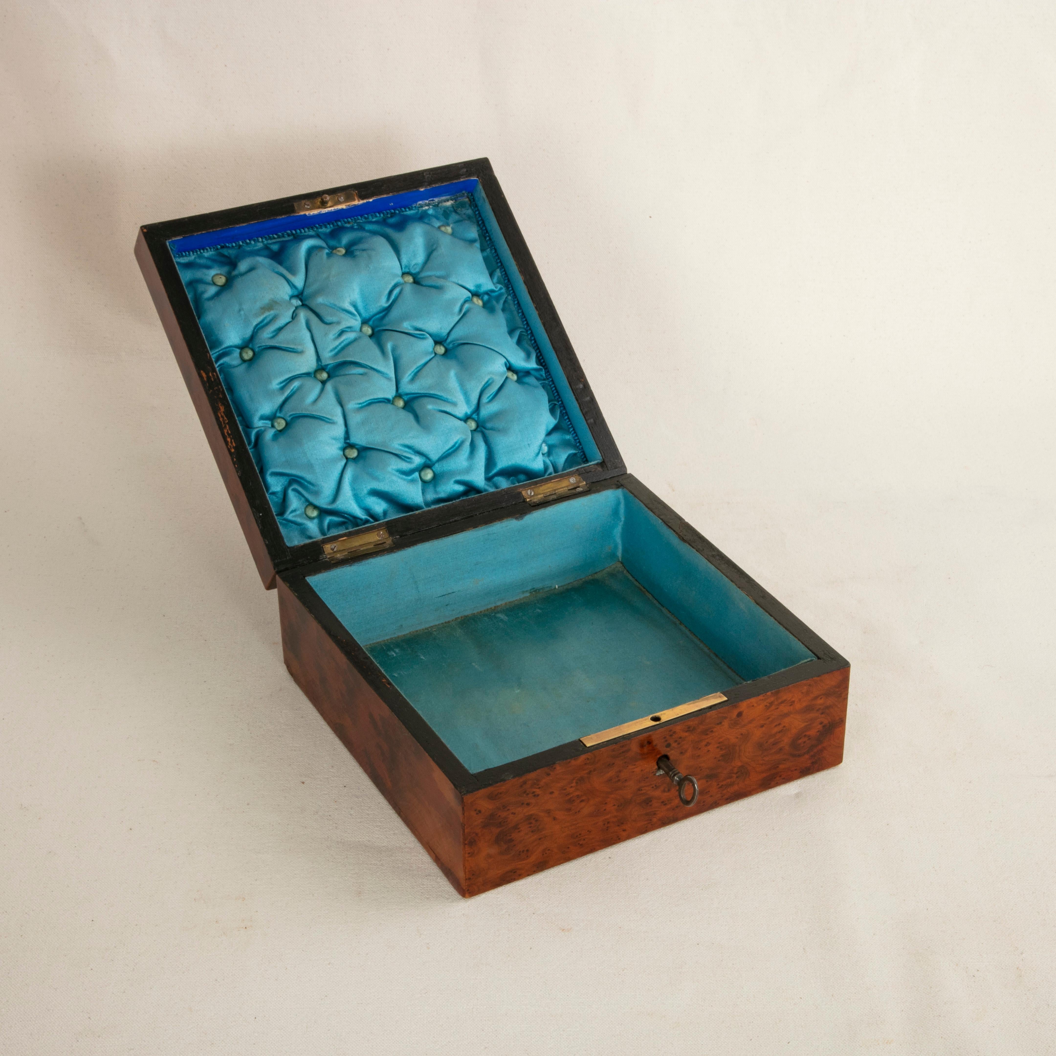 Mid-19th Century French Napoleon III Period Rosewood, Thuya, Marquetry Box 5