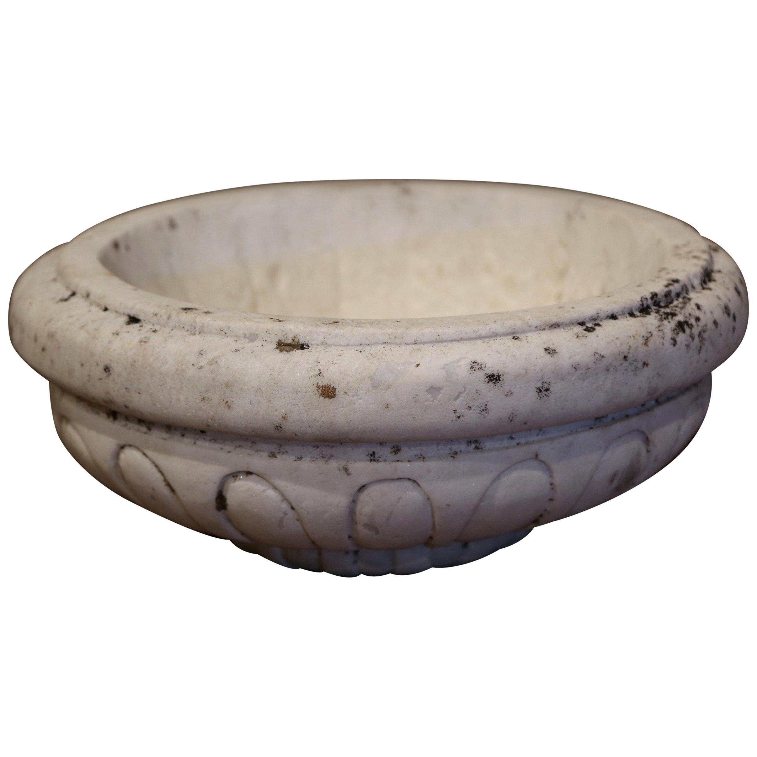 19th Century French Hand Carved Oak Decorative Fruit Bowl For Sale at ...