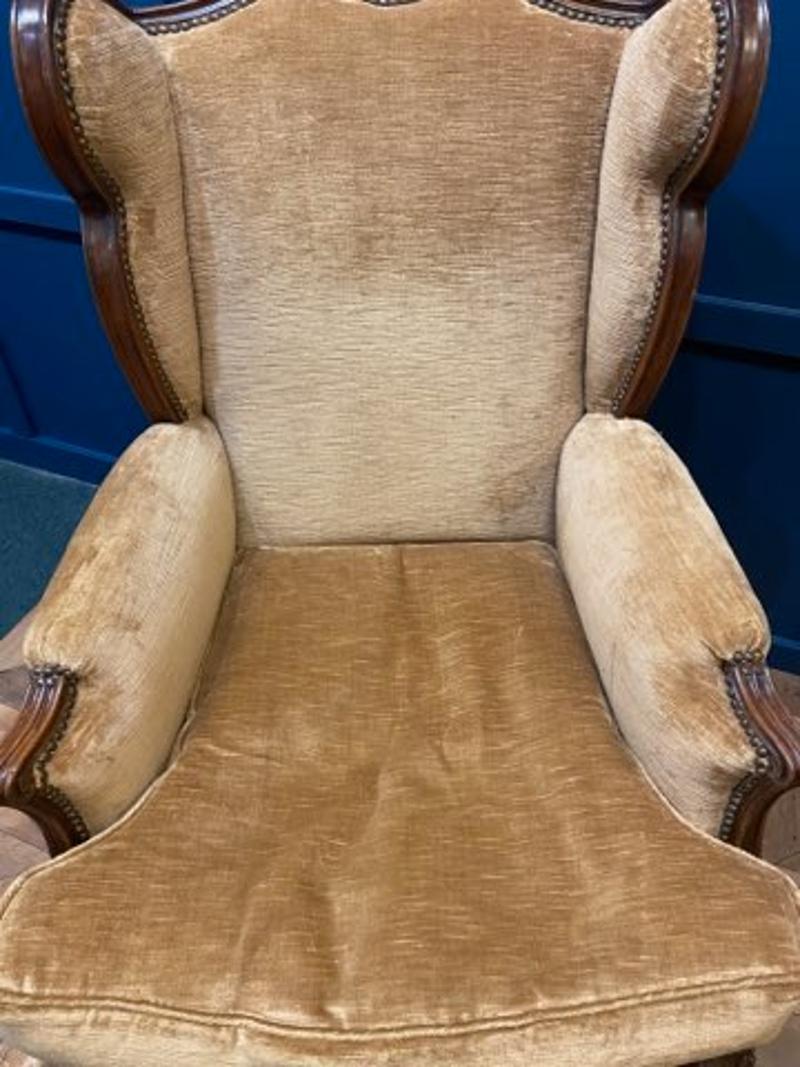 Mid-19th Century French Oak Armchair with Tan Velvet and Tapestry Upholstery For Sale 1