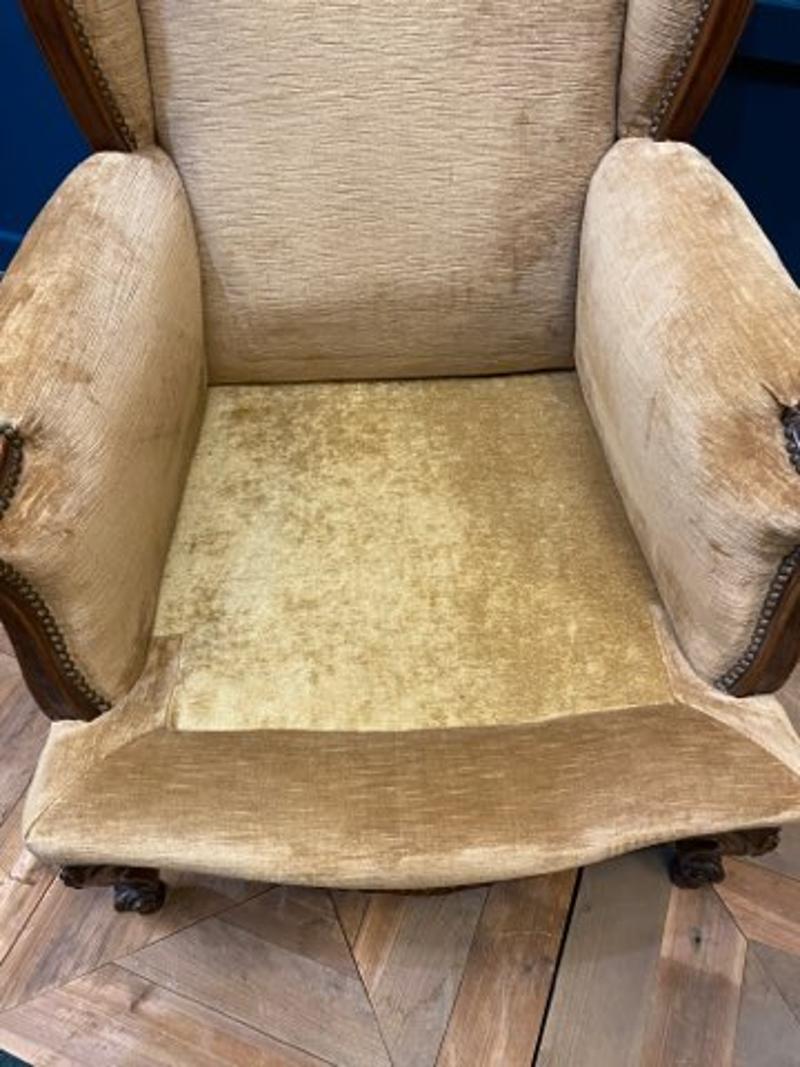 Mid-19th Century French Oak Armchair with Tan Velvet and Tapestry Upholstery For Sale 2