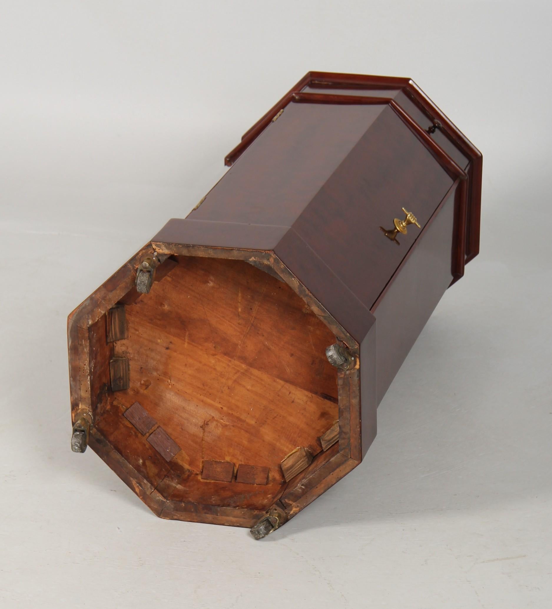 Mid 19th Century French Octagonal Drum Cabinet, Pedestal, Stand For Sale 6