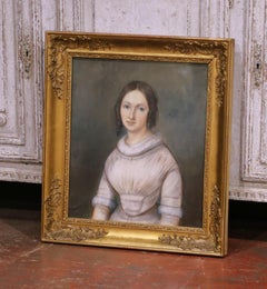 Portrait de jeune femme au pastel français du milieu du 19e siècle dans un cadre en bois doré