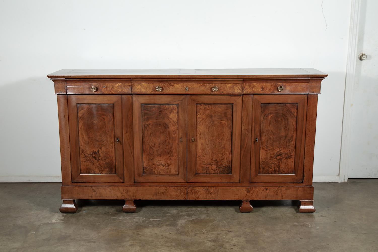 Mid-19th Century French Period Louis Philippe Burled Chestnut Enfilade Buffet 2