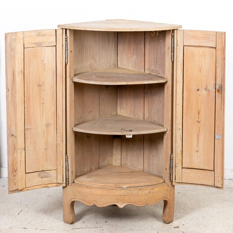 Mid19th Century French Pine Corner For Sale at 1stDibs
