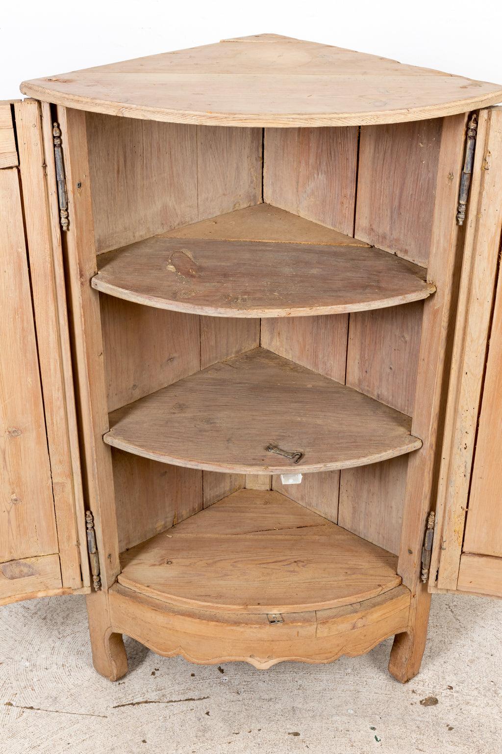 Mid-19th Century French Pine Corner Cabinet For Sale 1