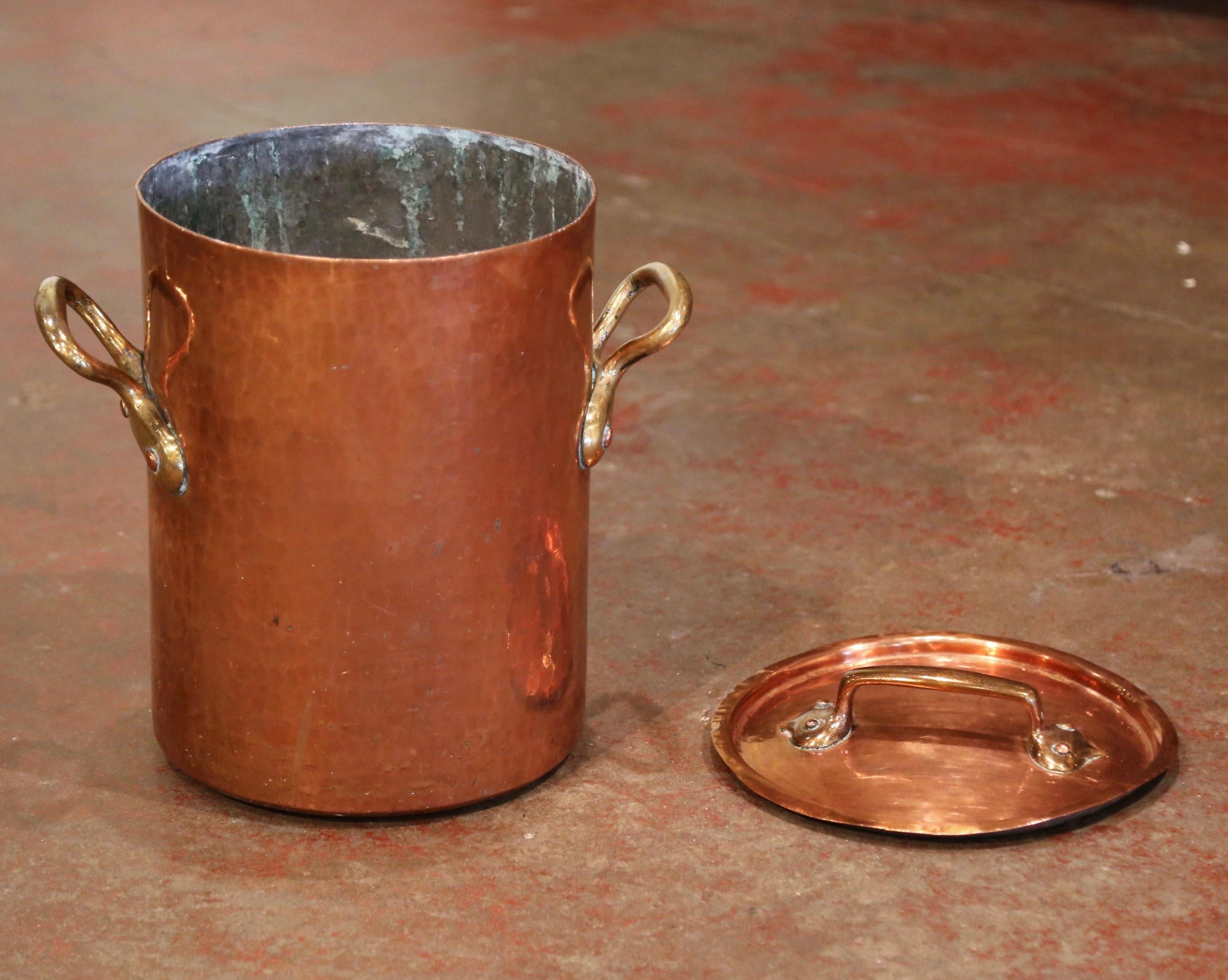 Mid-19th Century French Polished Copper Cauldron with Side Handles and Lid 3