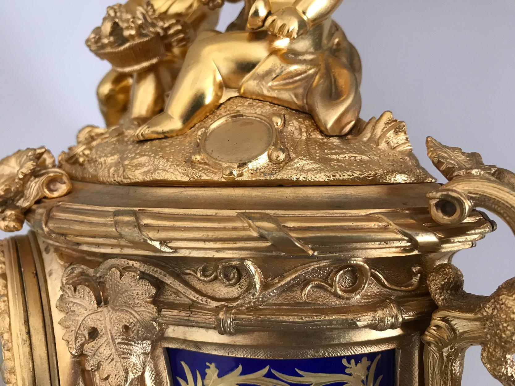 Gilt Ormolu Mantel Clock, Retailed by Howell James London & Paris, 19th Century For Sale