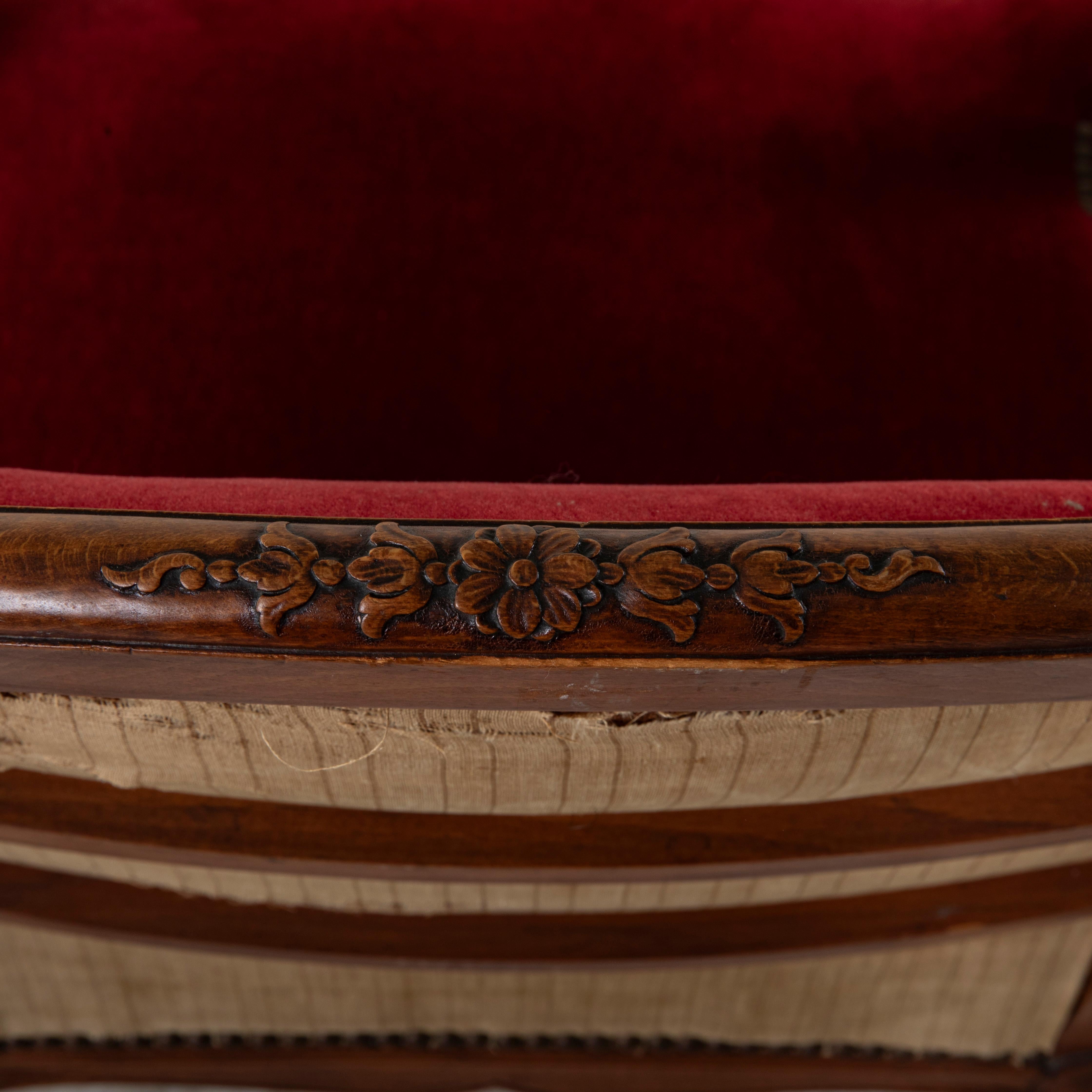 Mitte des 19. Jahrhunderts Französischer Regency-Stil Handgeschnitzte Sessel aus Buchenholz, Samt im Angebot 6