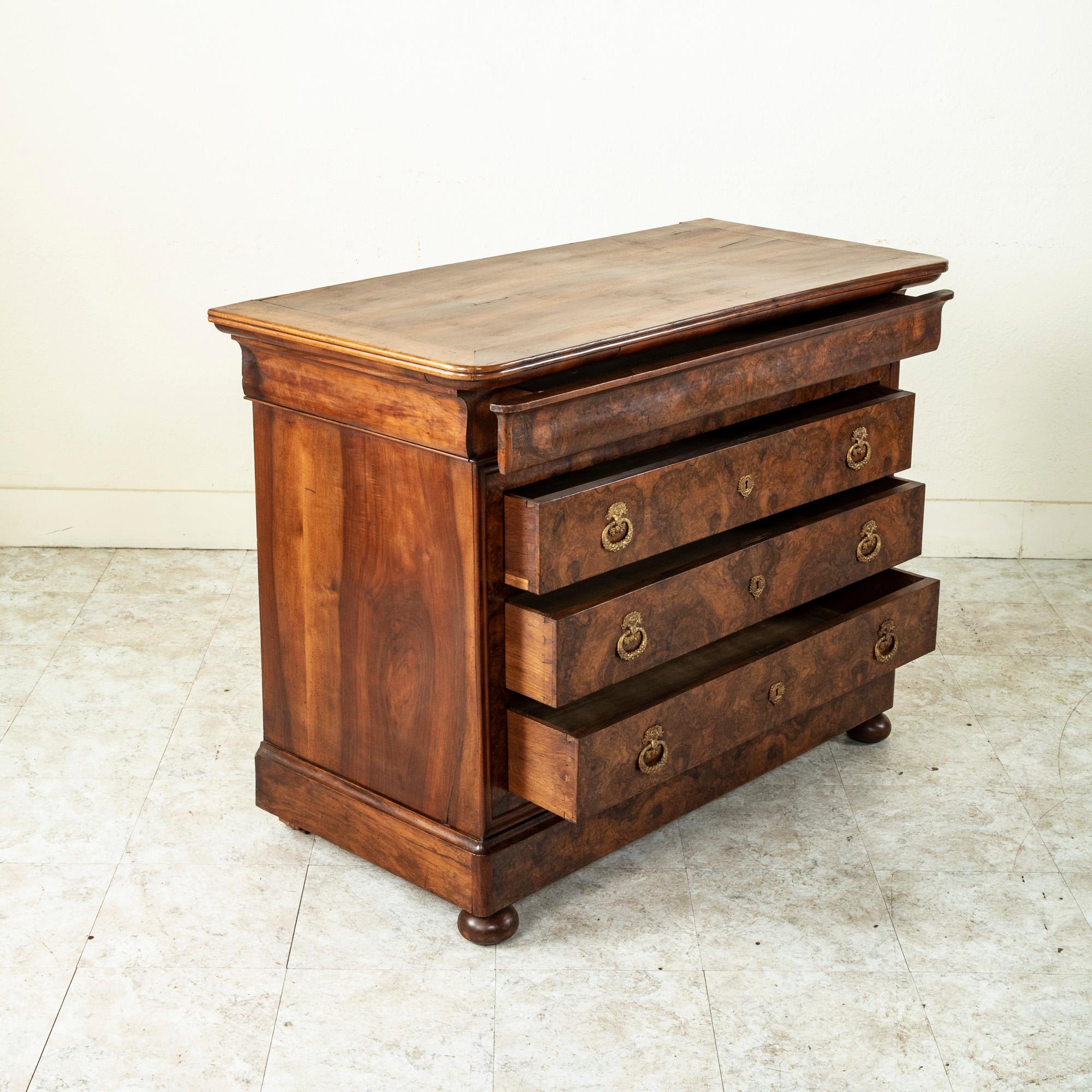 Mid-19th Century French Restauration Period Burl Walnut Chest of Drawers For Sale 3