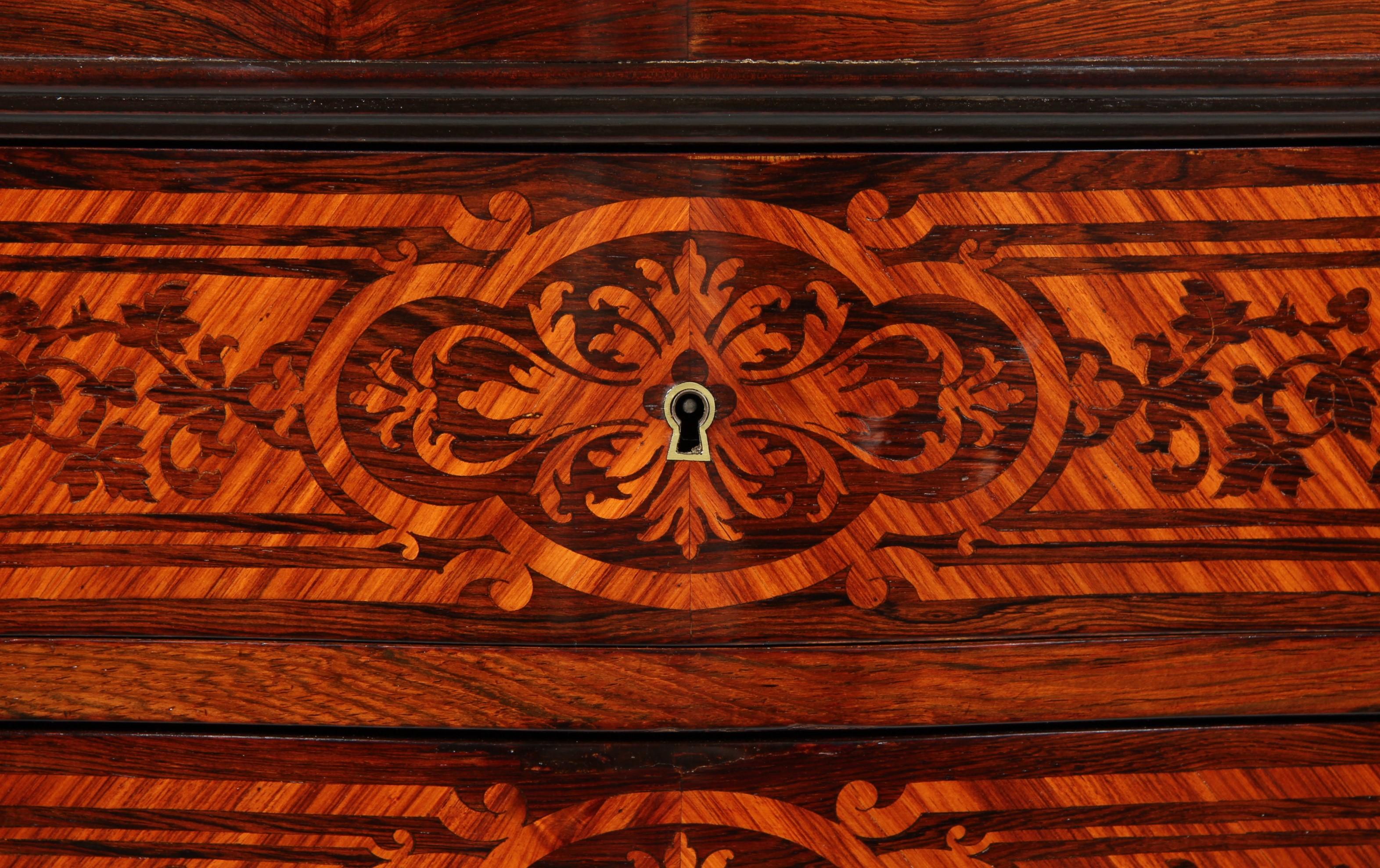 Mid 19th Century French Semainier or High Chest with Secretary Compartement In Excellent Condition For Sale In Greven, DE