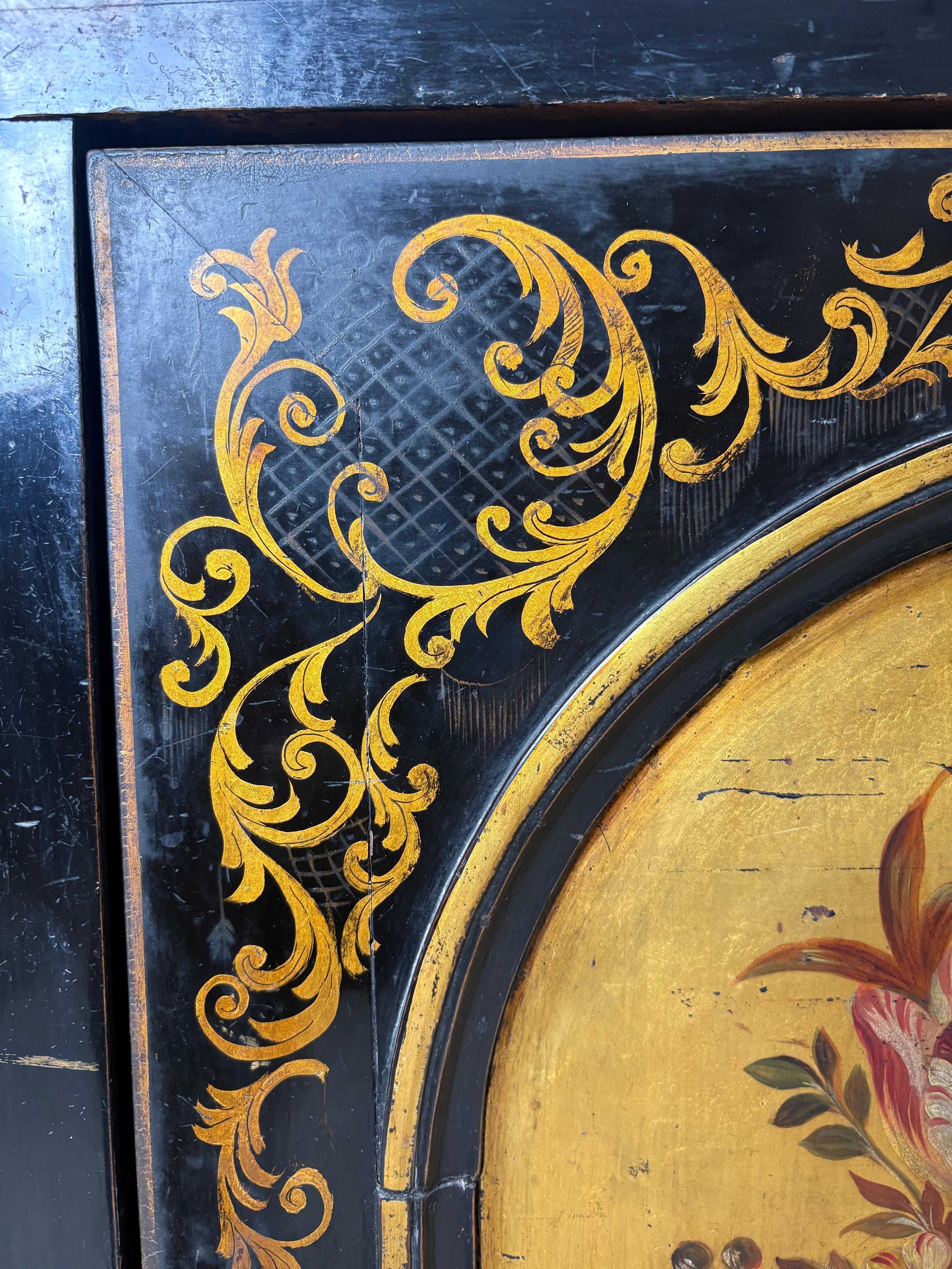 Mueble auxiliar francés de mediados del siglo XIX con una excepcional pintura de flores en venta 4