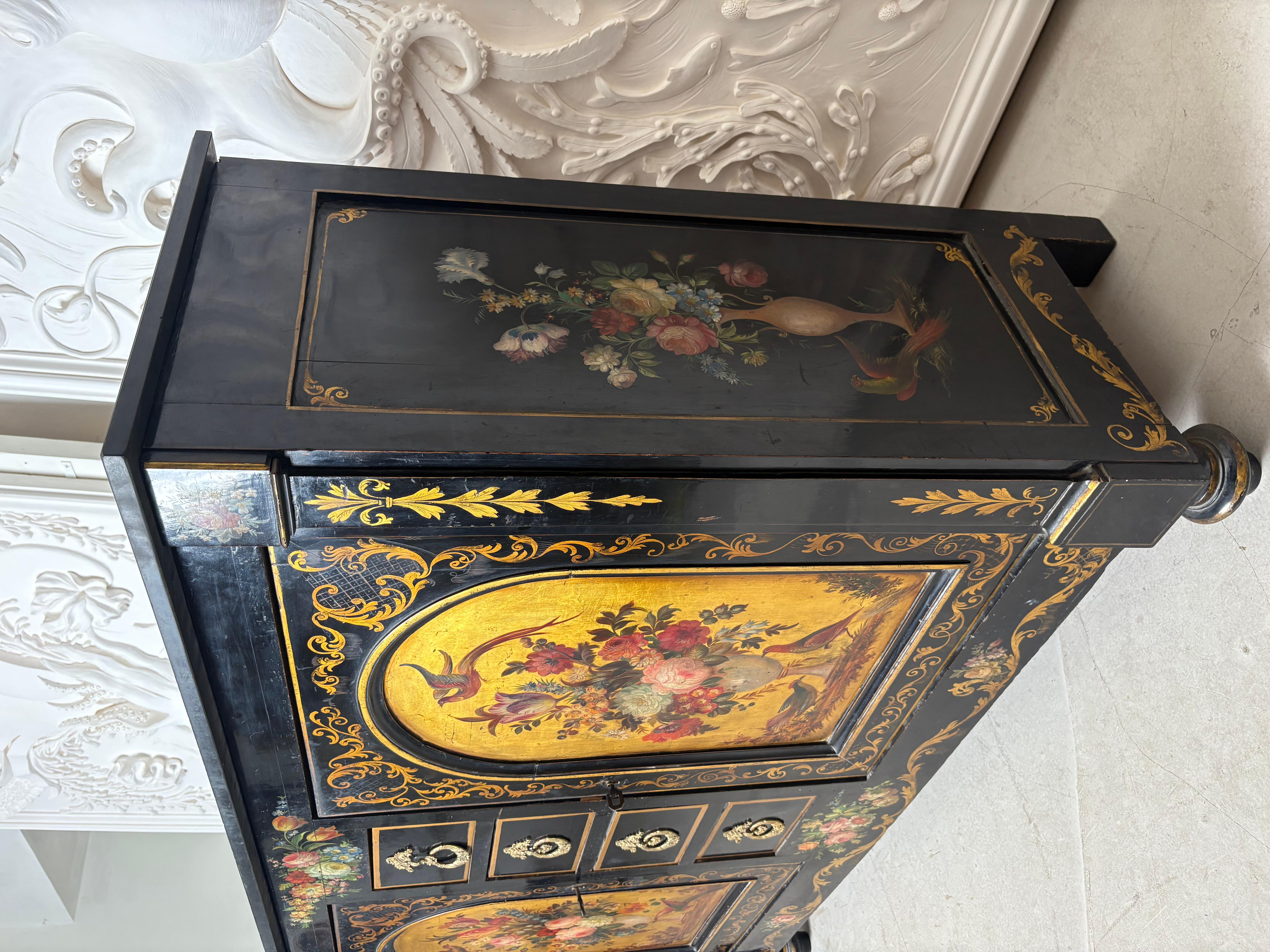 Französischer Beistellschrank aus der Mitte des 19. Jahrhunderts mit außergewöhnlicher Blumenmalerei (Holz) im Angebot