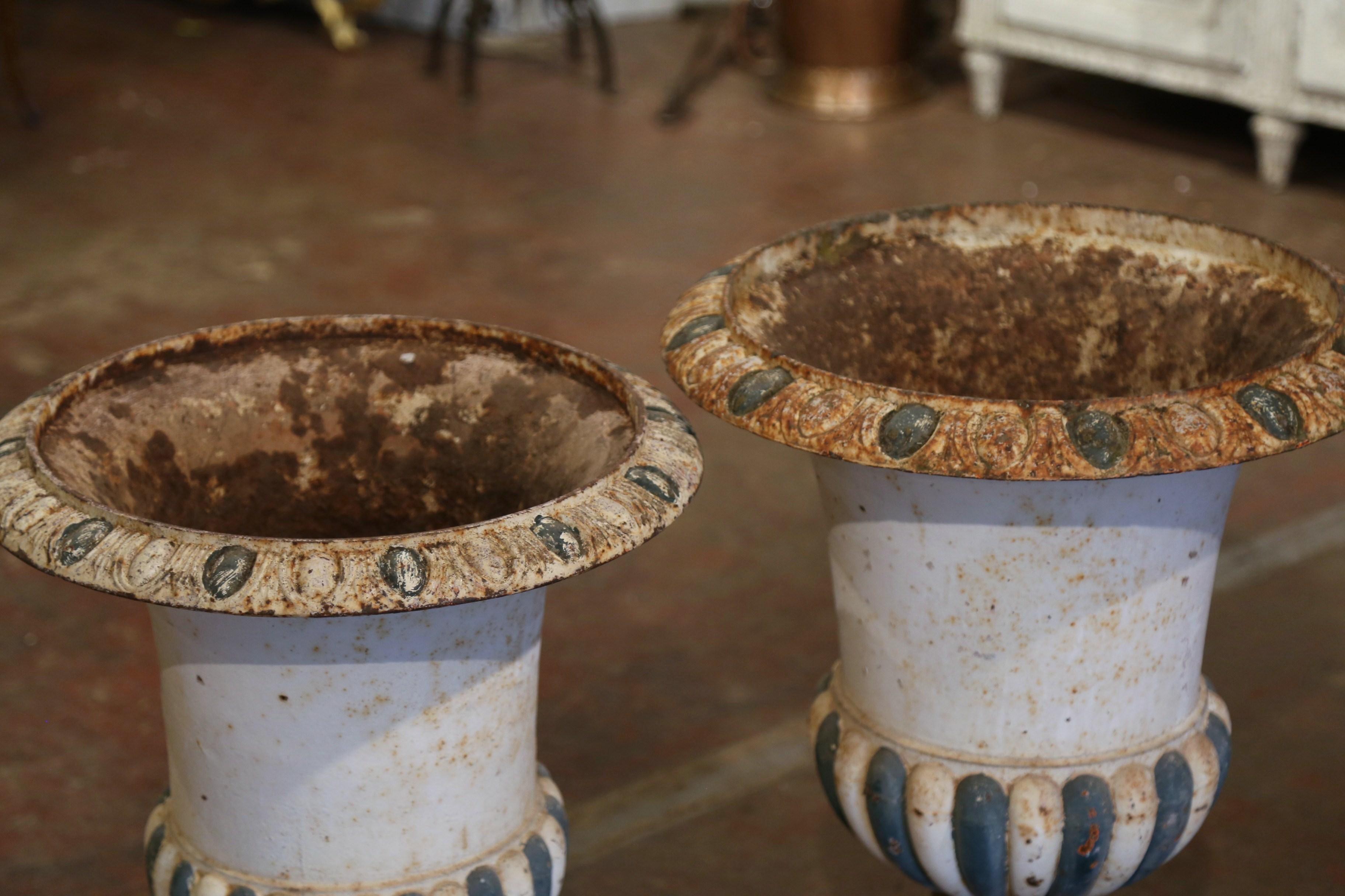 Mid-19th Century, French, Two-Tone Painted Iron Campana Form Urns, Set of 2 In Excellent Condition For Sale In Dallas, TX