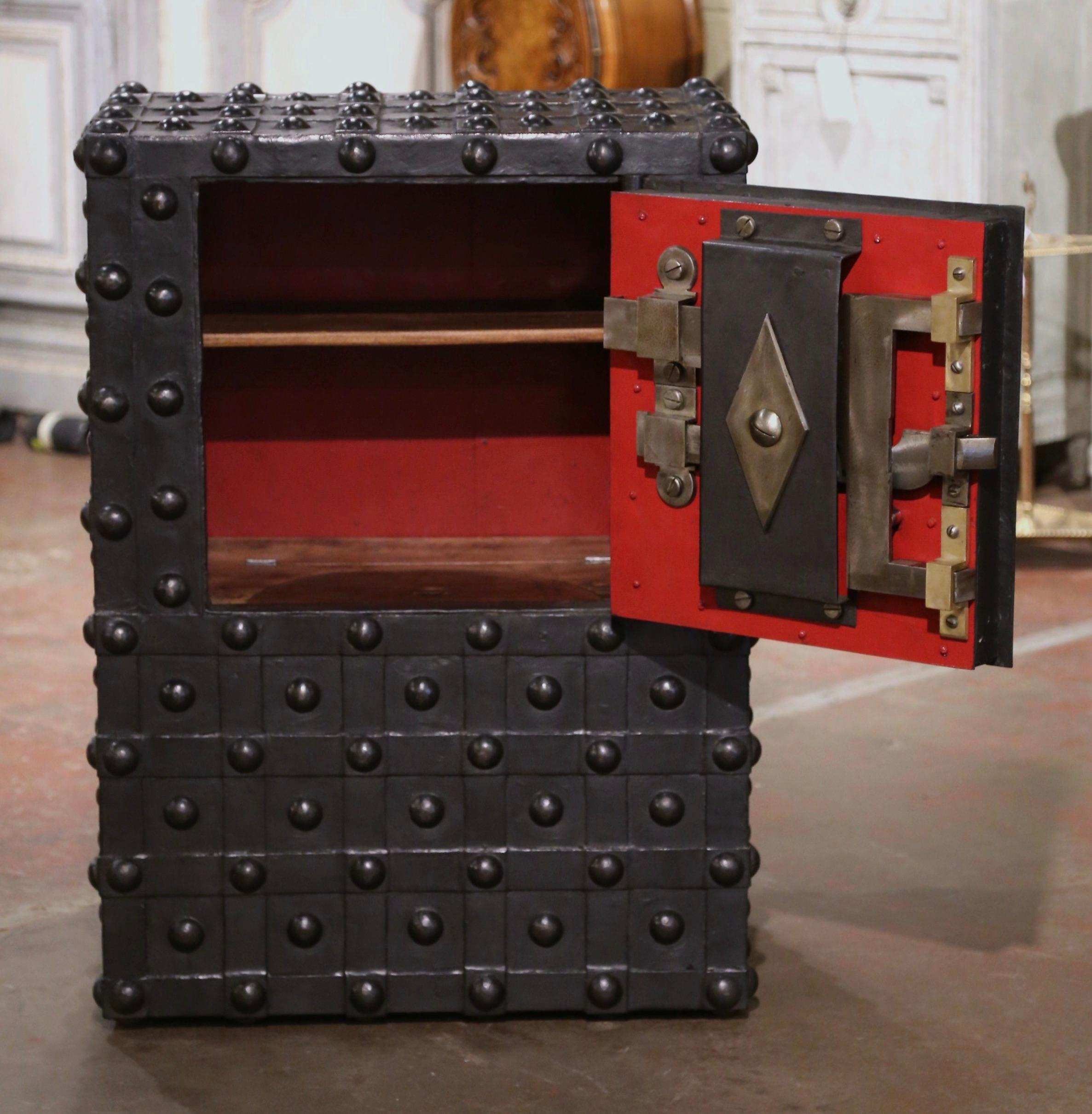 Mid-19th Century French Wrought Iron Hobnail Studded Safe by Magaud De Charf For Sale 2