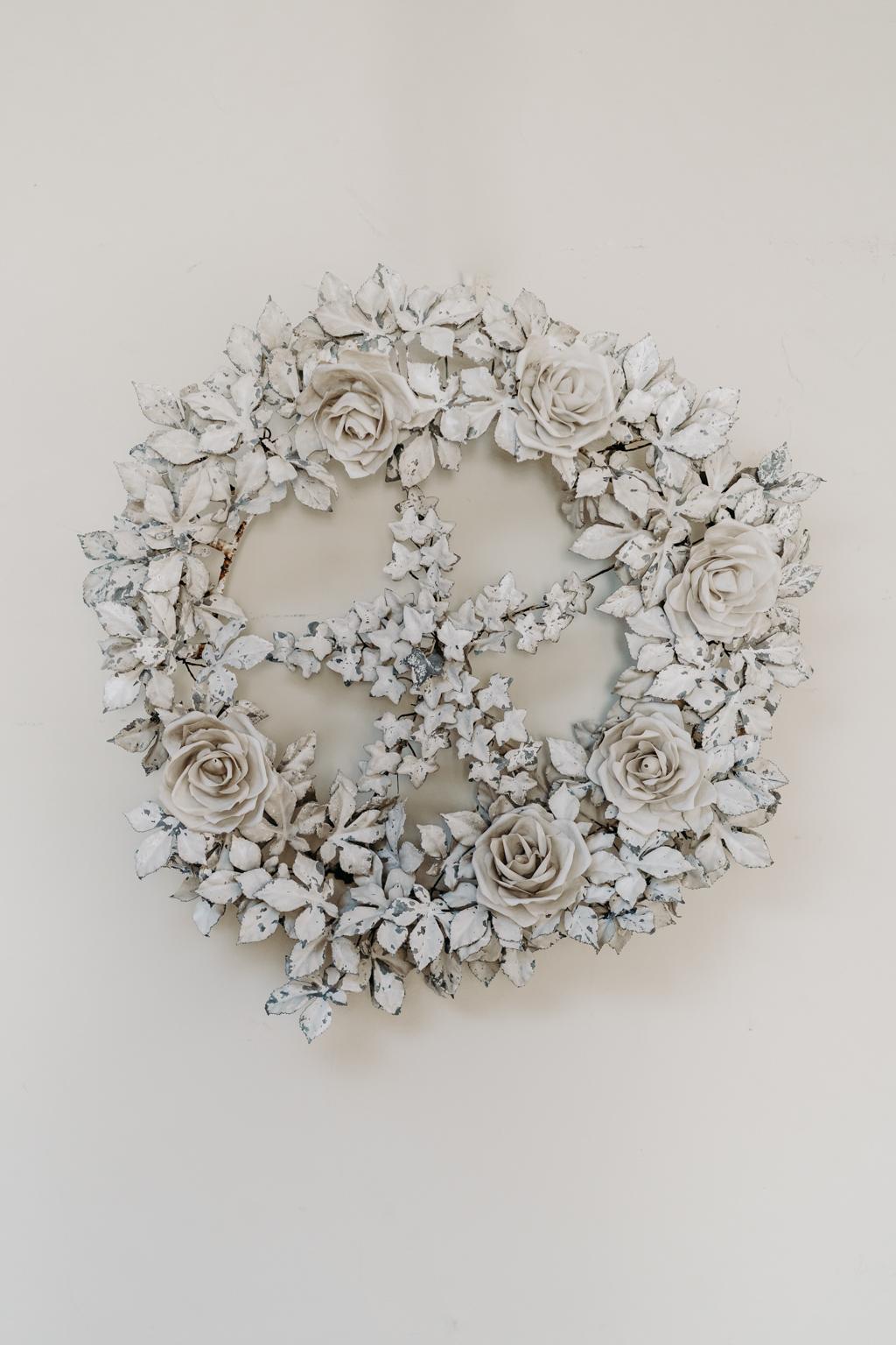 Mid-19th Century French Zinc/Metal Flower Crown In Good Condition For Sale In Brecht, BE