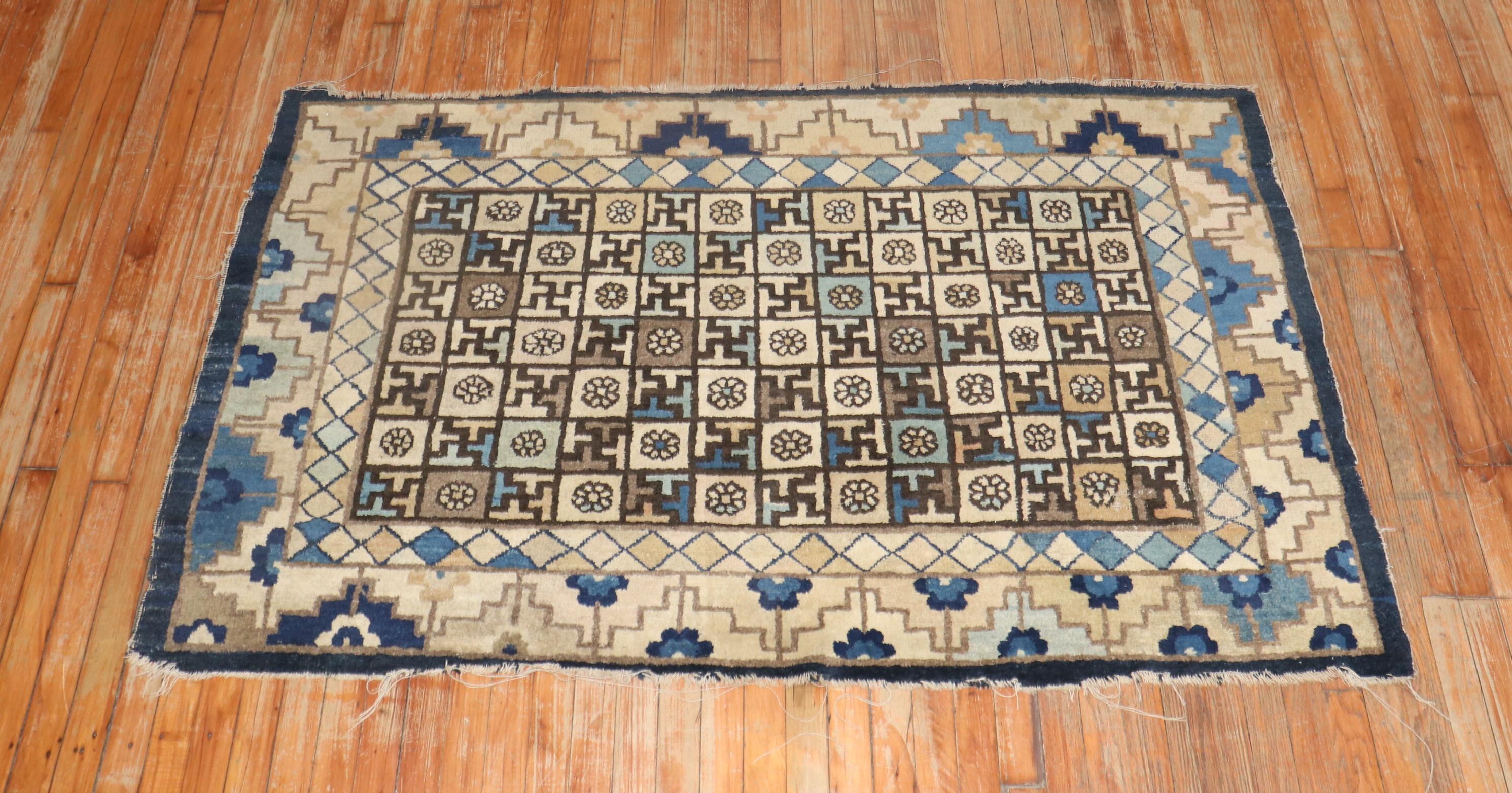 Mid 19th Century Geometric Chinese Rug For Sale 1