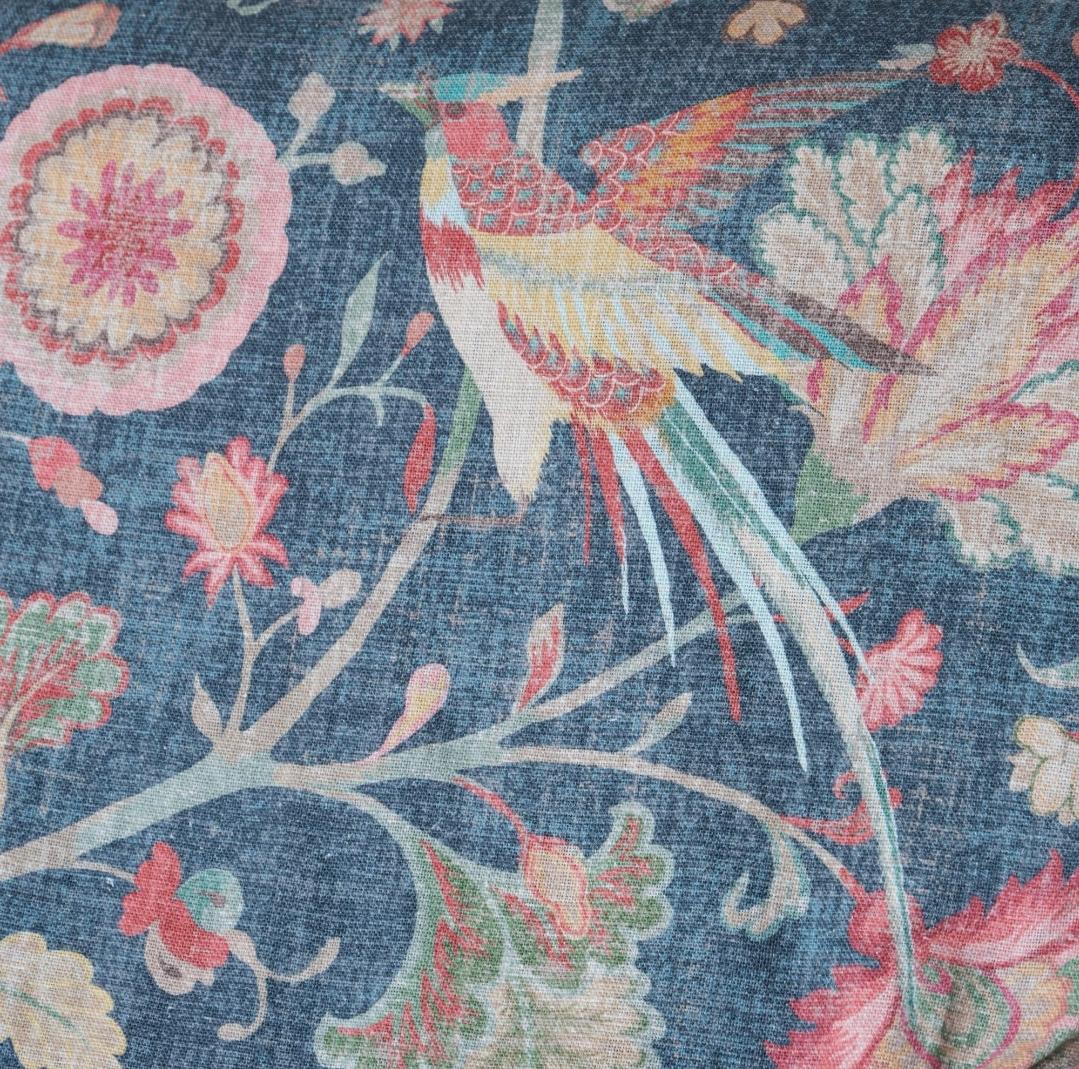 Fauteuil ouvert Gillows du milieu du 19e siècle en lin imprimé Colefax and fowler en vente 2