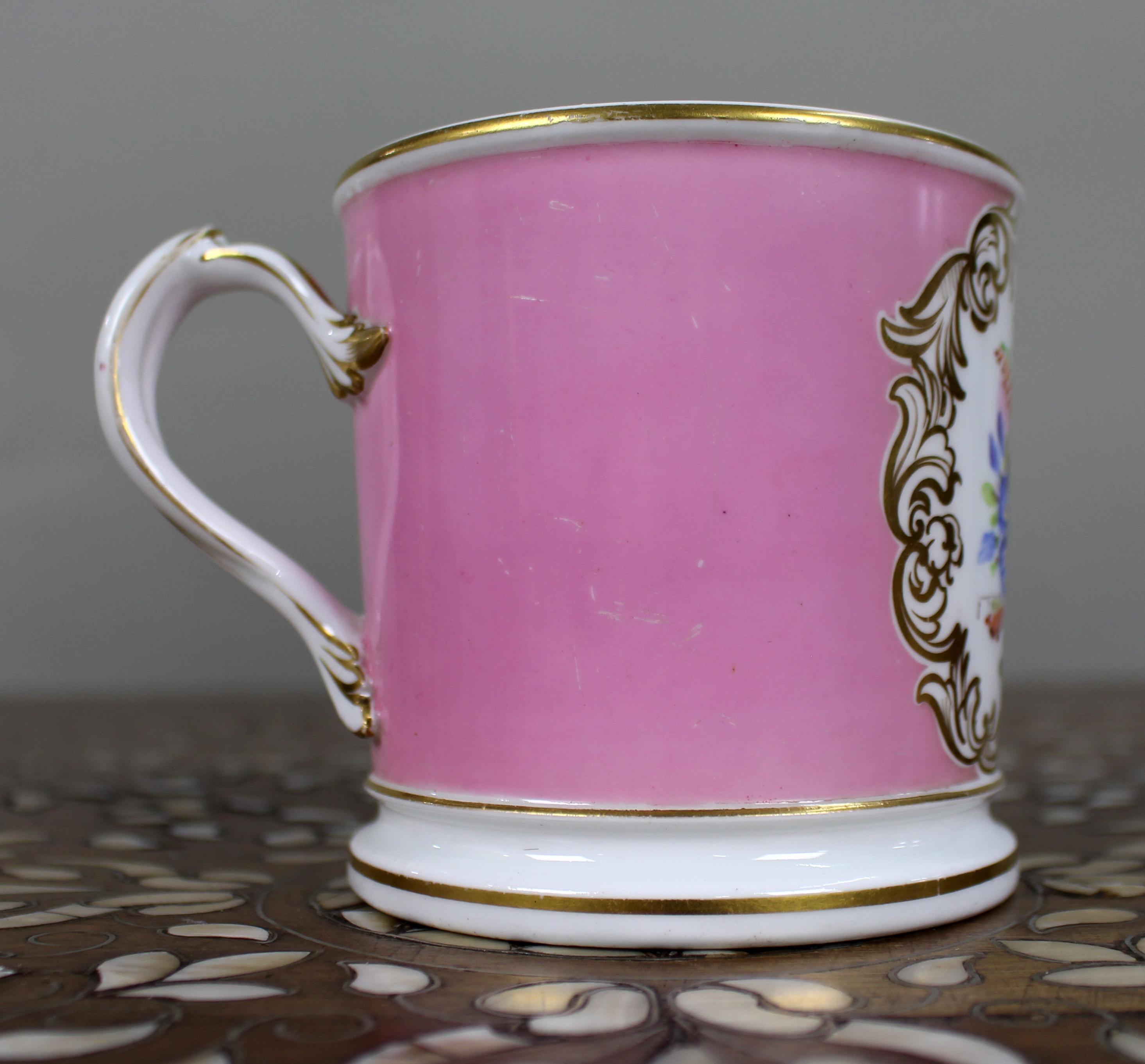 Mid-19th Century Grainger Worcester Porcelain Tankard – Rose Pompadour Ground

A fine mid-19th century English porcelain tankard, attributed to Grainger’s Worcester, circa 1850

Decorated with a rich rose-pompadour ground and a finely painted floral