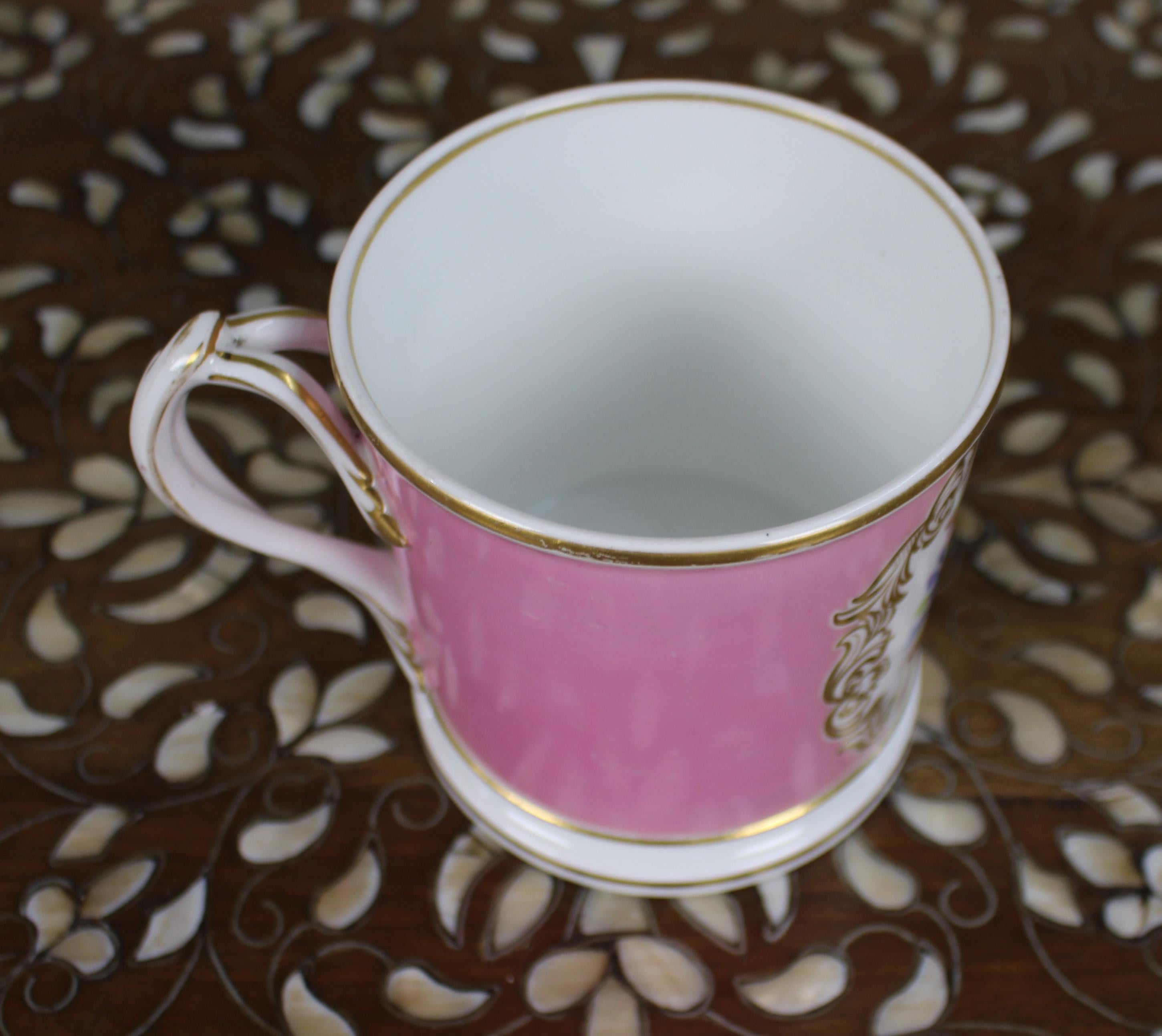 Mid-19th Century Grainger Worcester Porcelain Tankard – Rose Pompadour Ground For Sale 4