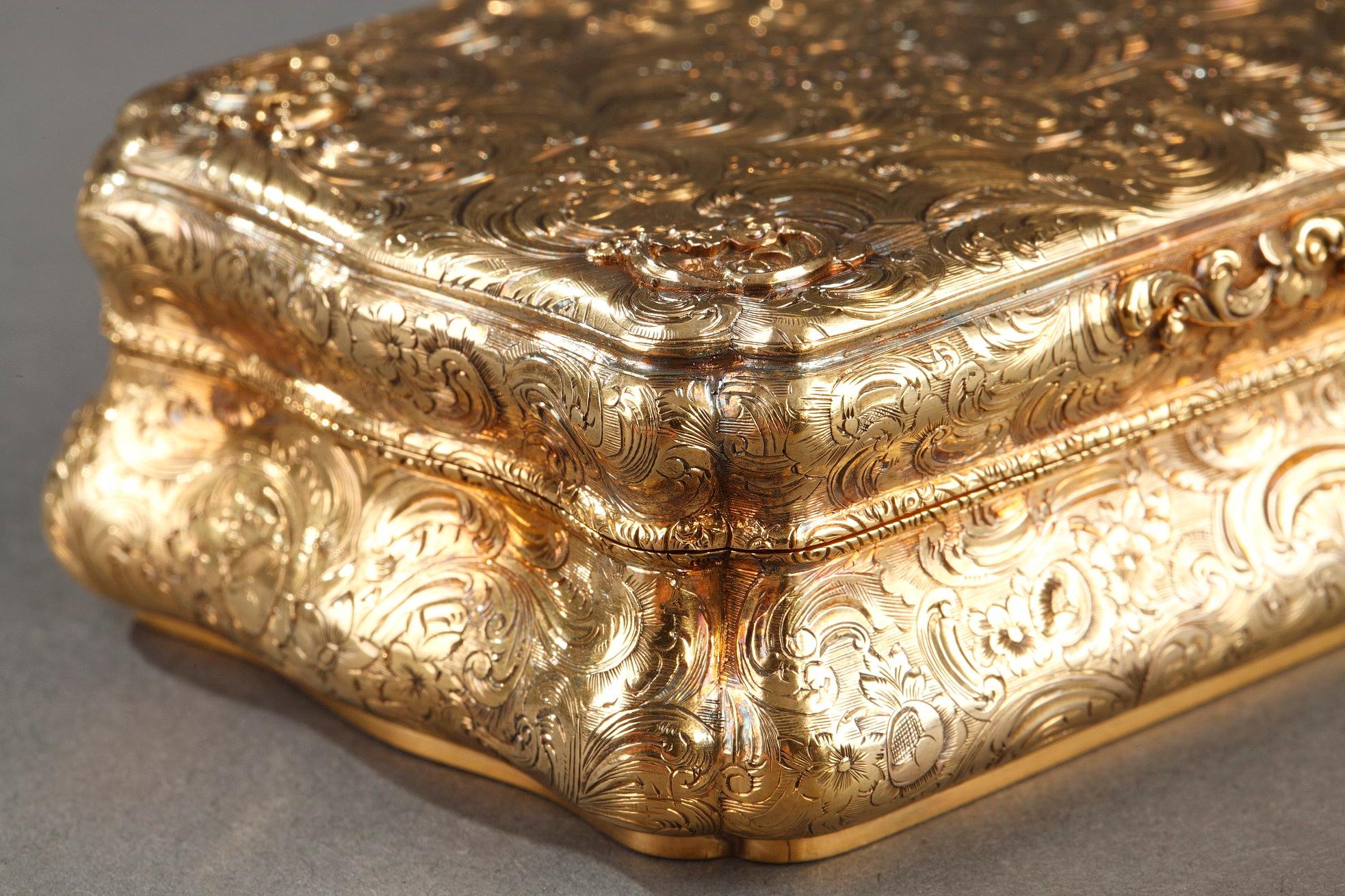 Mid-19th century Hanau Gold Box.  For Sale 7