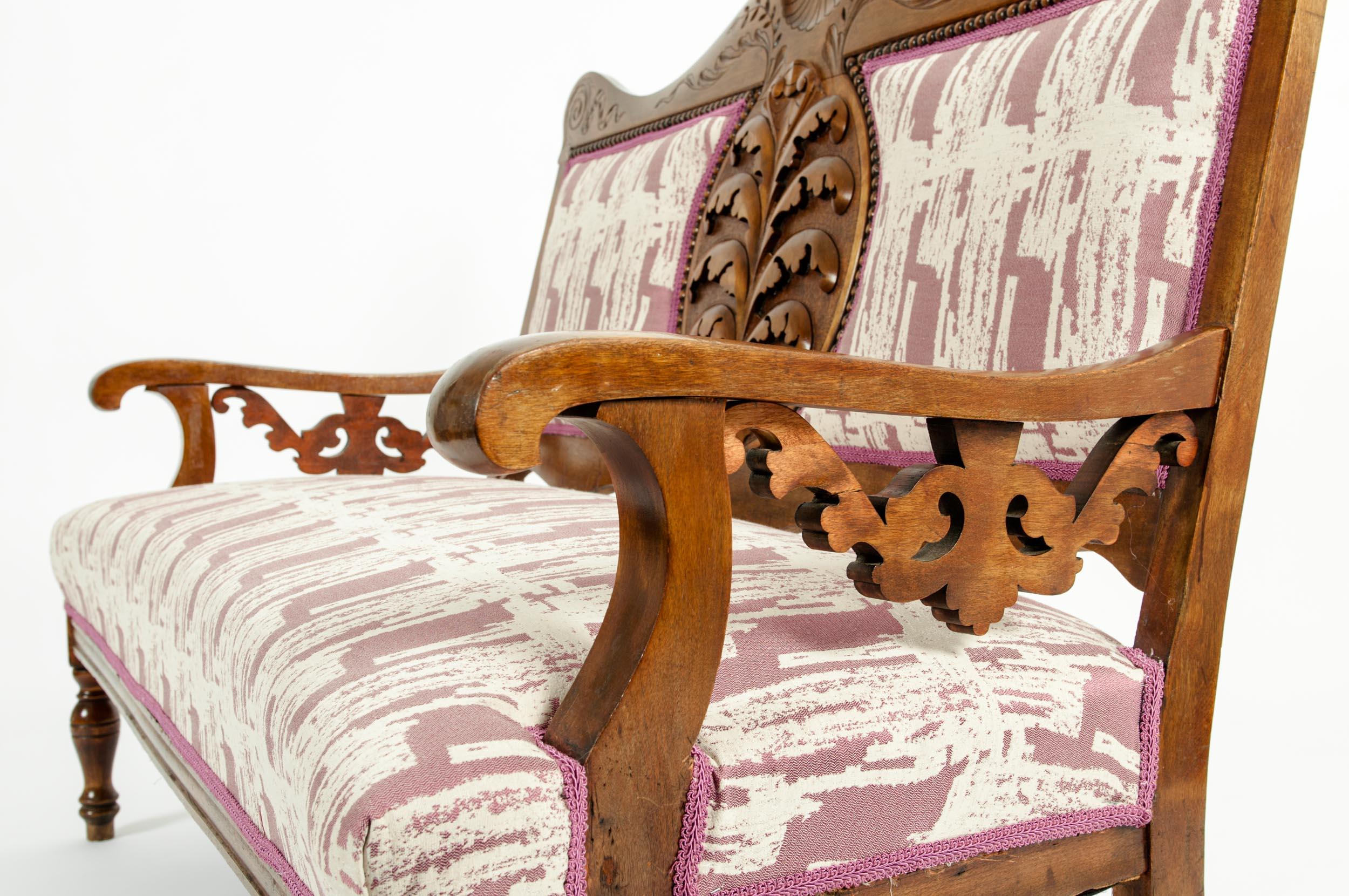 Mid-19th Century Hand Carved Mahogany Victorian Style Settee 5