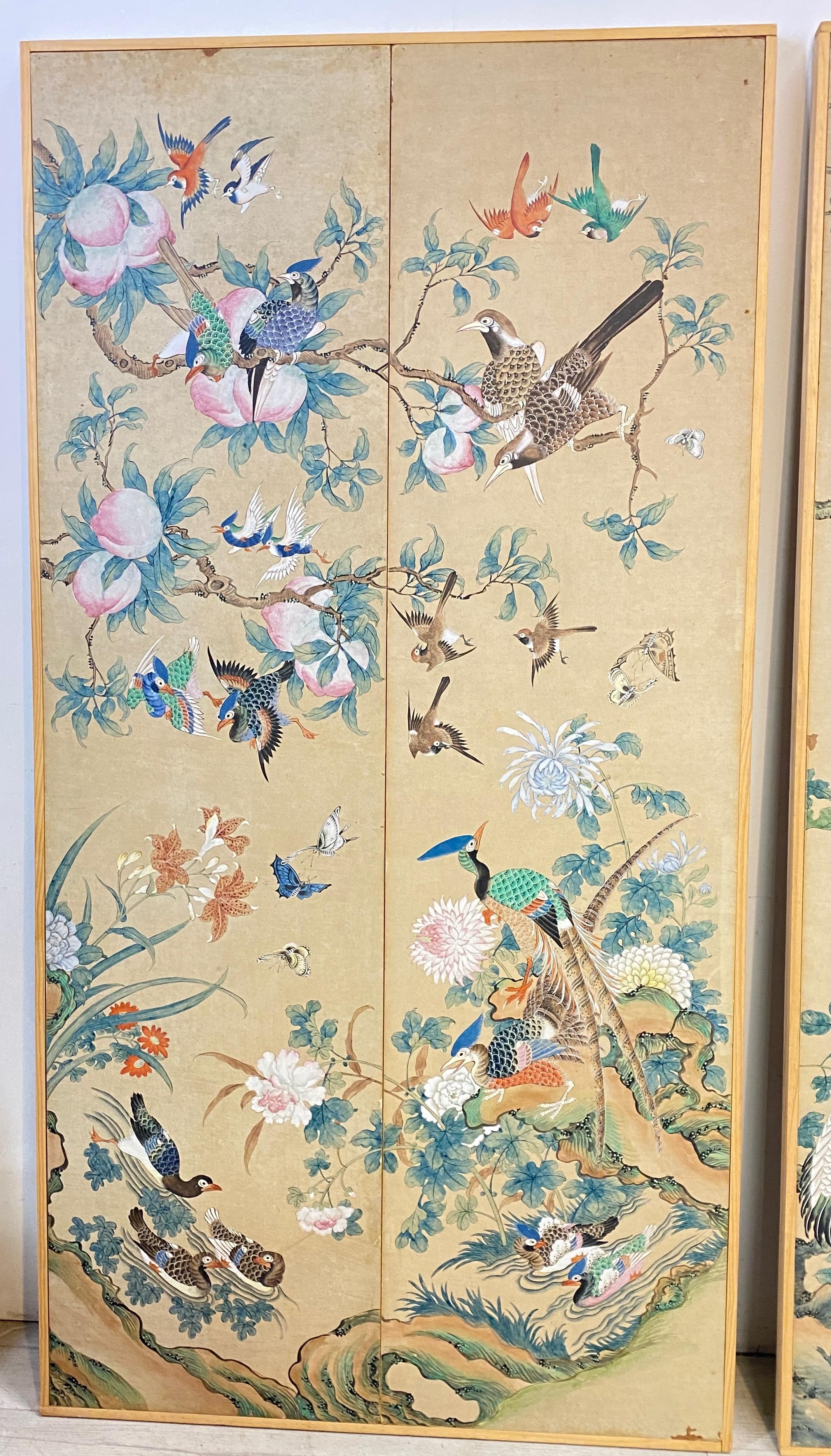 Chinoiseries Panneaux de papier peint asiatique peints à la main au milieu du XIXe siècle en vente
