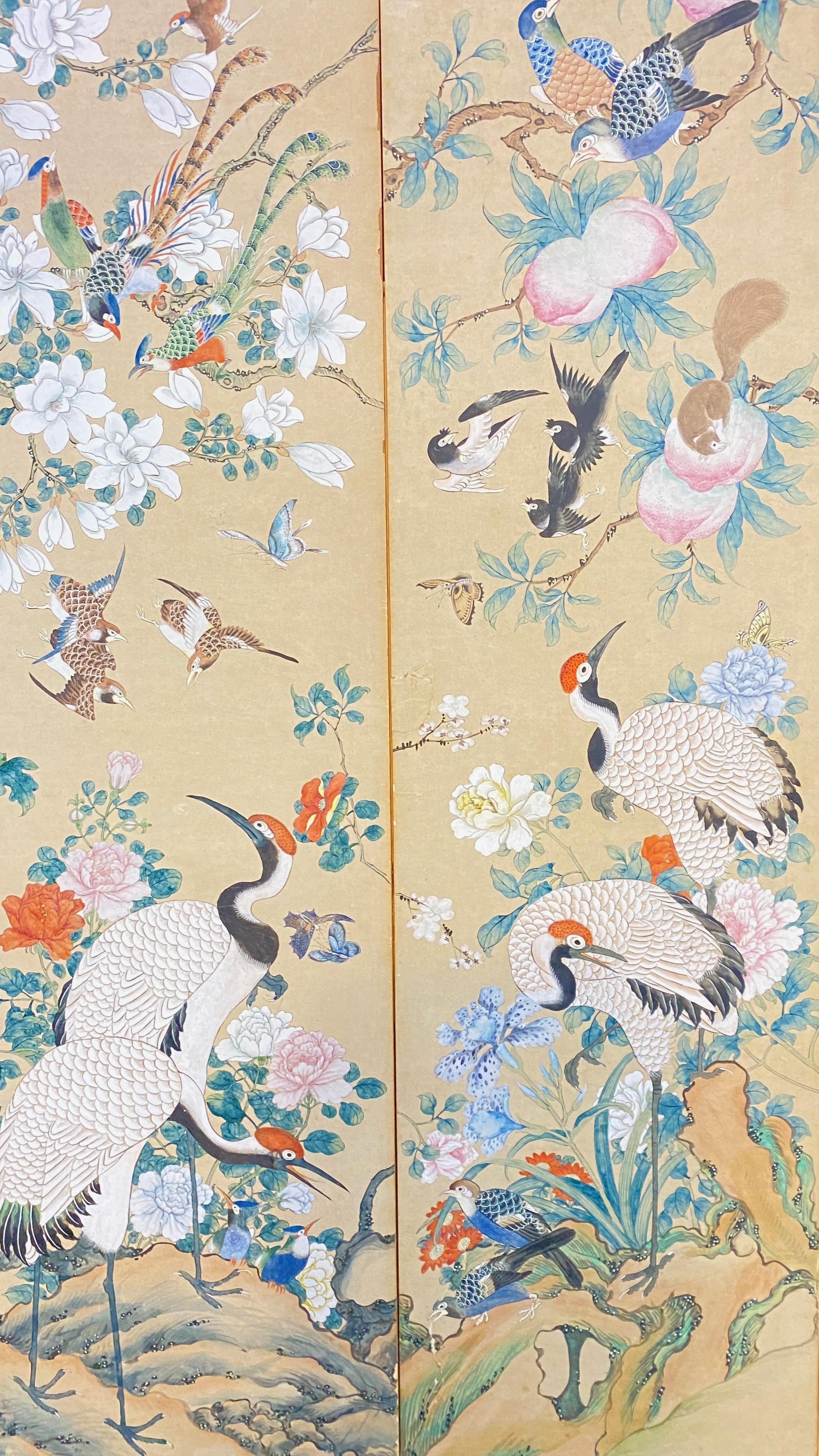 Papier Panneaux de papier peint asiatique peints à la main au milieu du XIXe siècle en vente