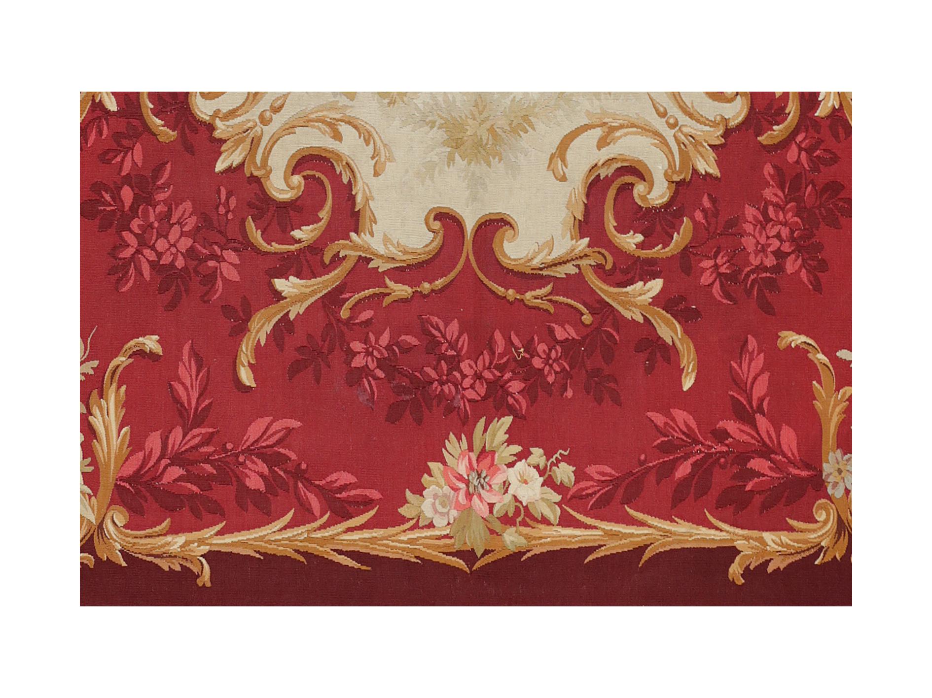 Tissé à la main Tapis ancien en laine et soie d'Aubusson tissé à la main d'époque Napoléon III du milieu du XIXe siècle en vente