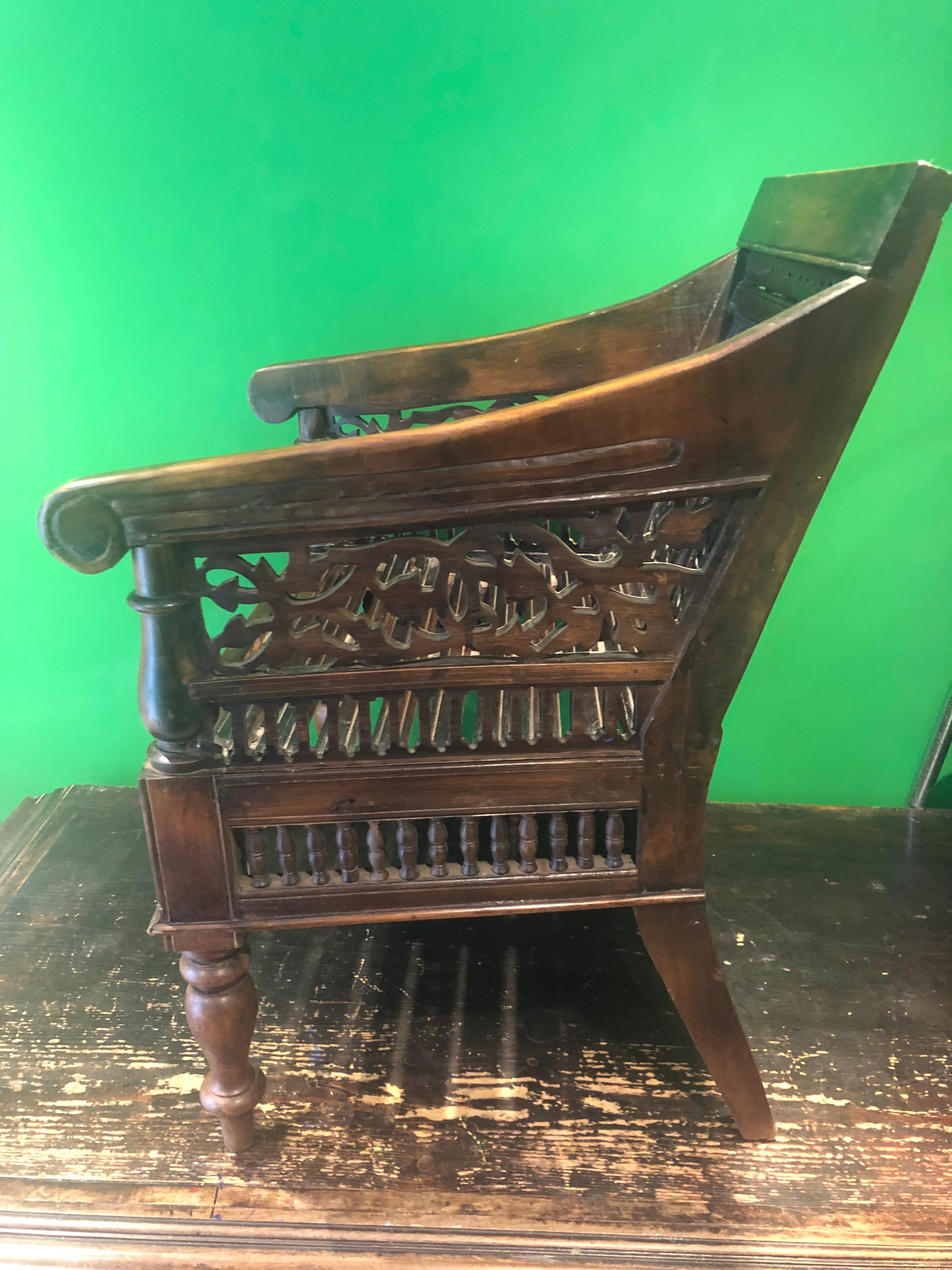 Mid-19th Century Hardwood Victorian Moorish Chair For Sale 2