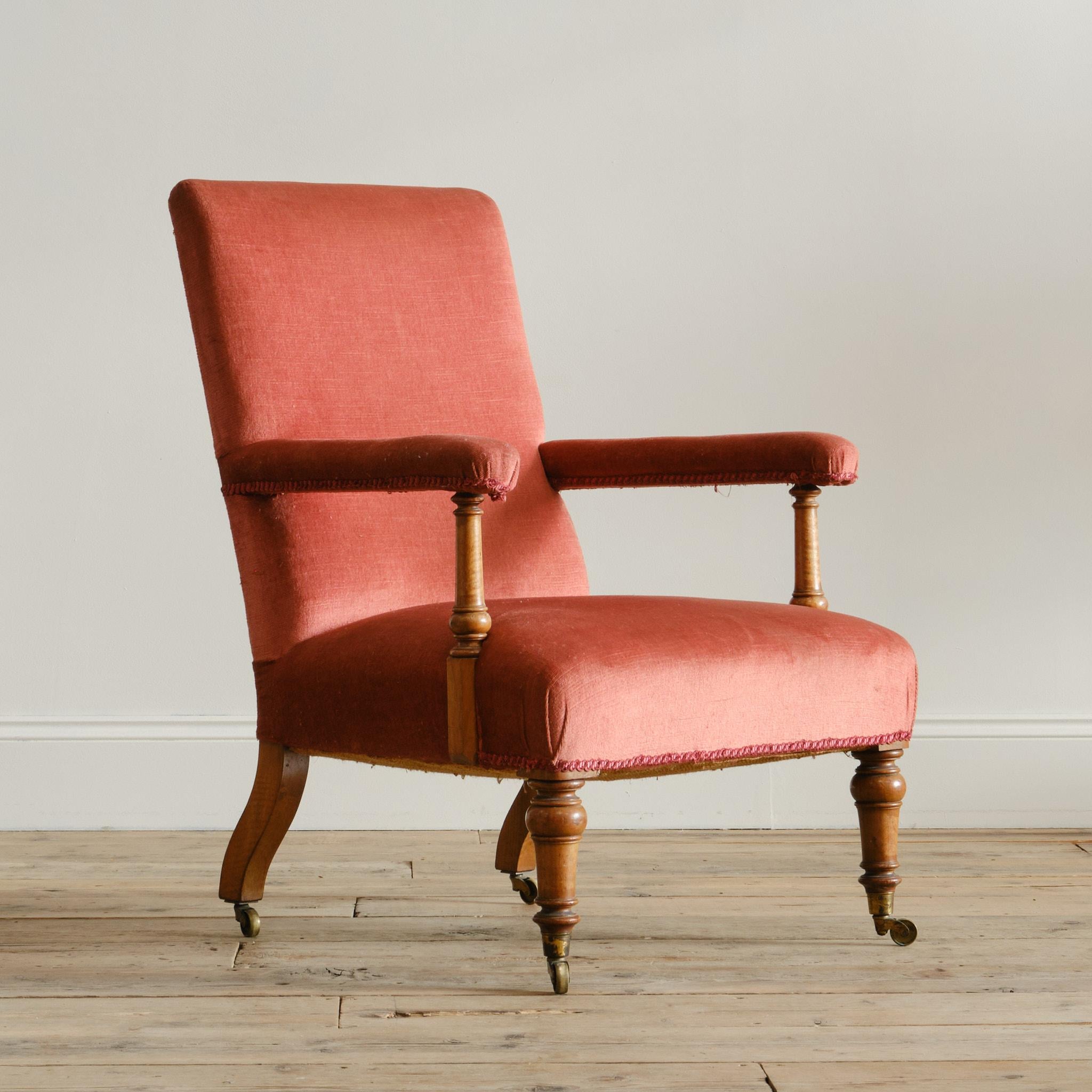 Bouleau Fauteuil ouvert de style Howard, milieu du 19e siècle en vente