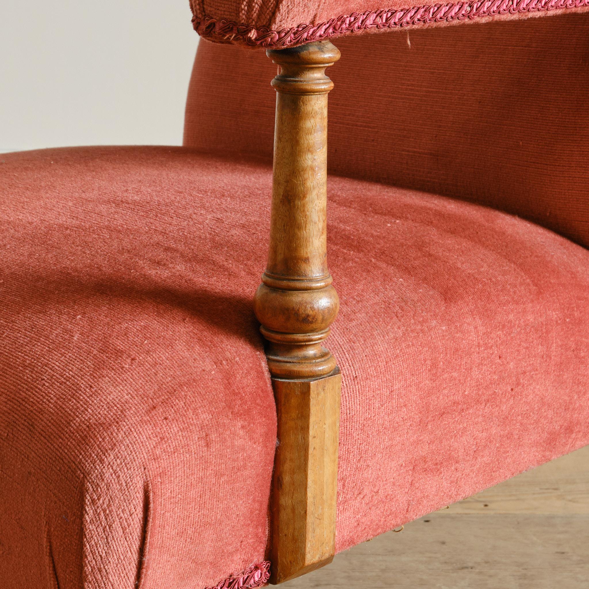 Fauteuil ouvert de style Howard, milieu du 19e siècle en vente 2