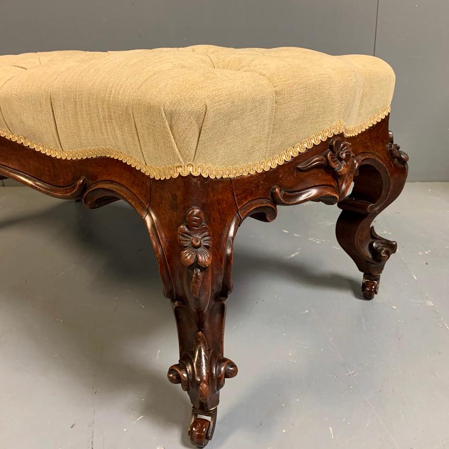 Mid-19th Century Irish Walnut Button Footstool by Strahan of Dublin For Sale 7