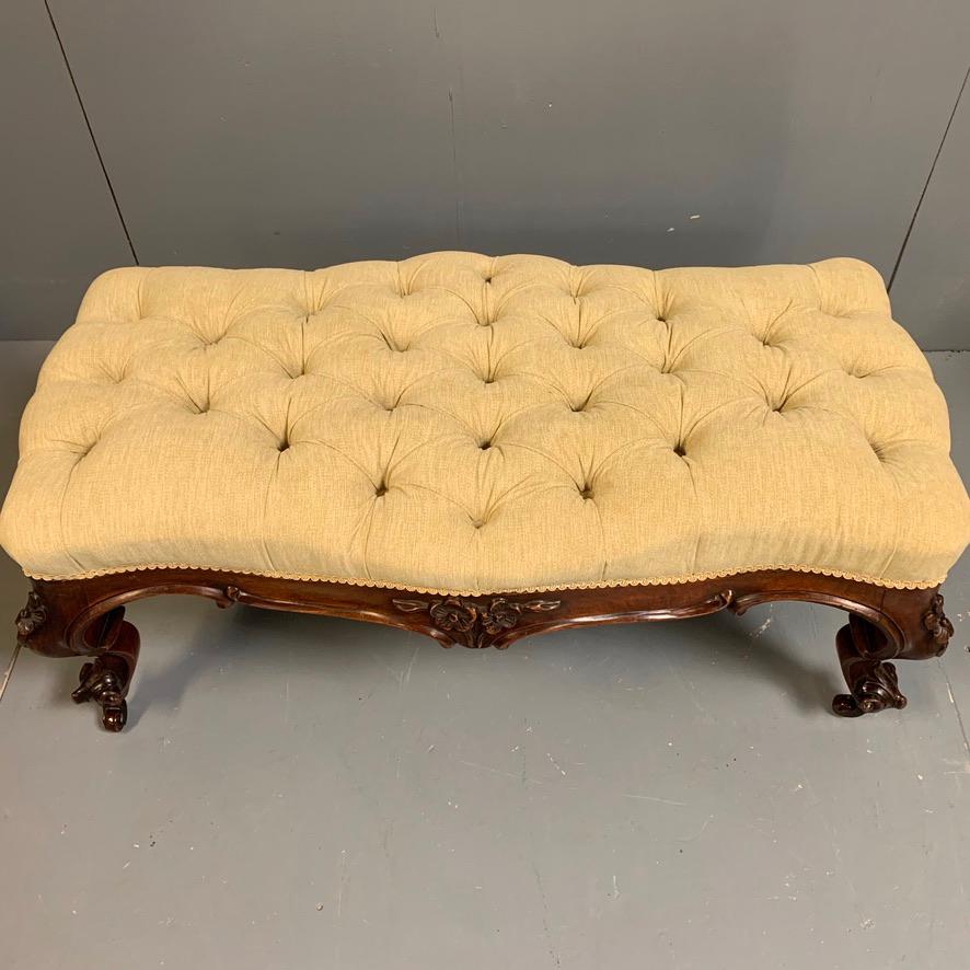 Mid-19th Century Irish Walnut Button Footstool by Strahan of Dublin For Sale 4