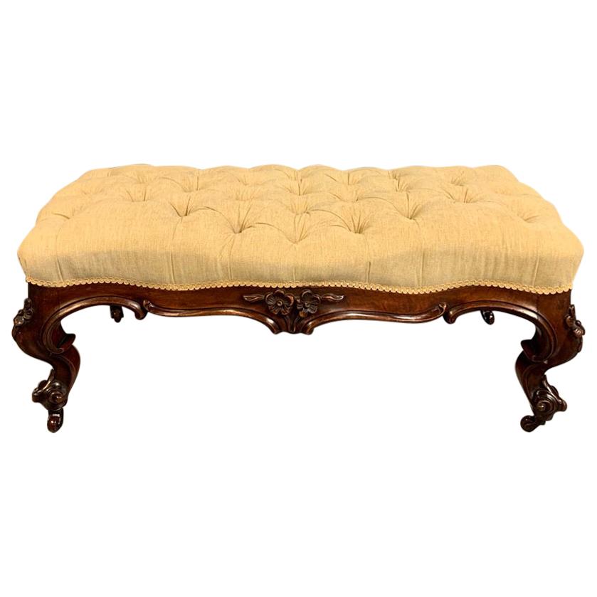 Mid-19th Century Irish Walnut Button Footstool by Strahan of Dublin For Sale