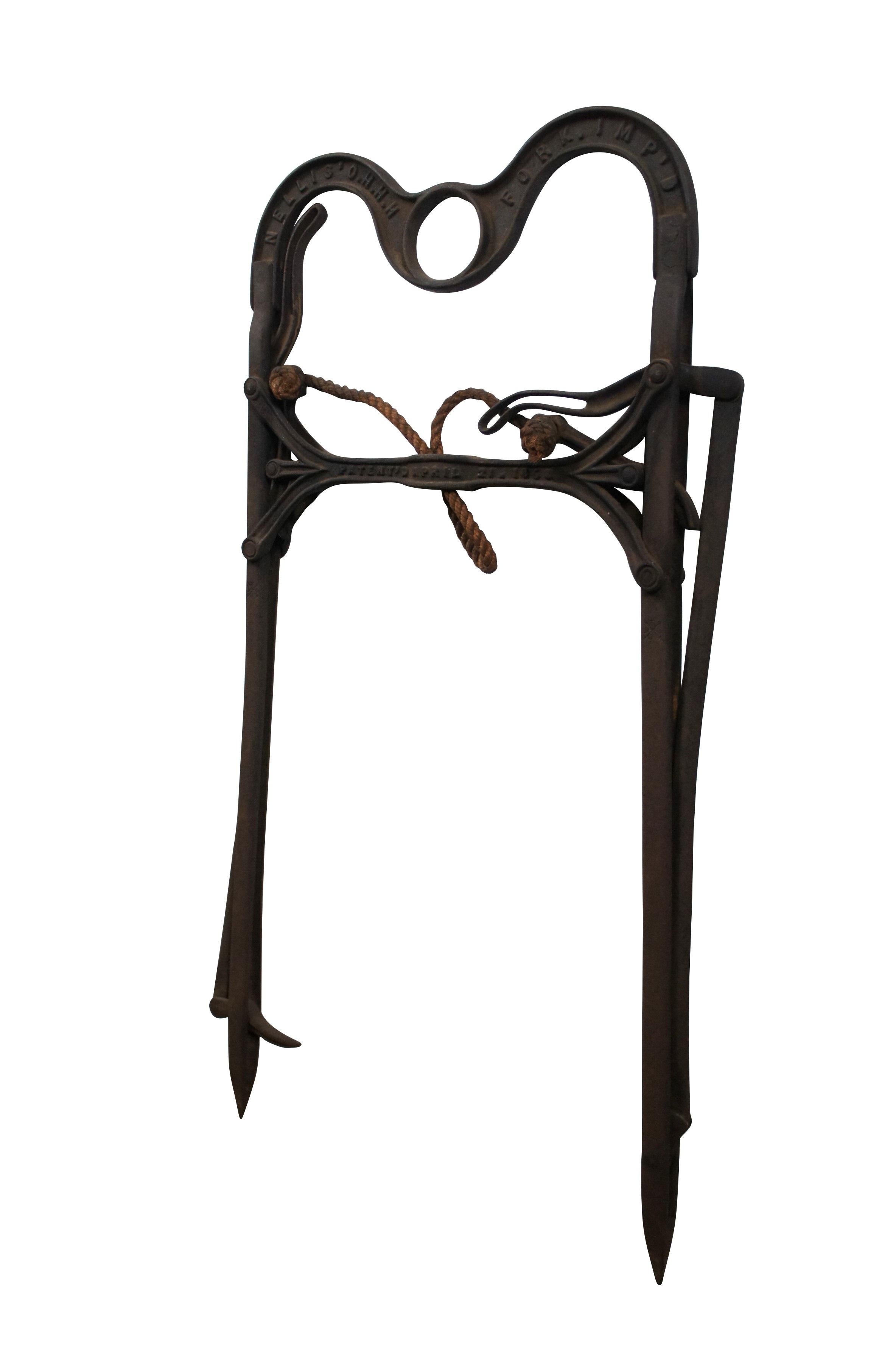 Rustique Ferme en fer du milieu du 19ème siècle, porteuse de balles de foin, crochet, pince, outil 37