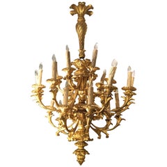 Mid-19th Century Italian 22-Light Chandelier in Carved and Gilded Wood