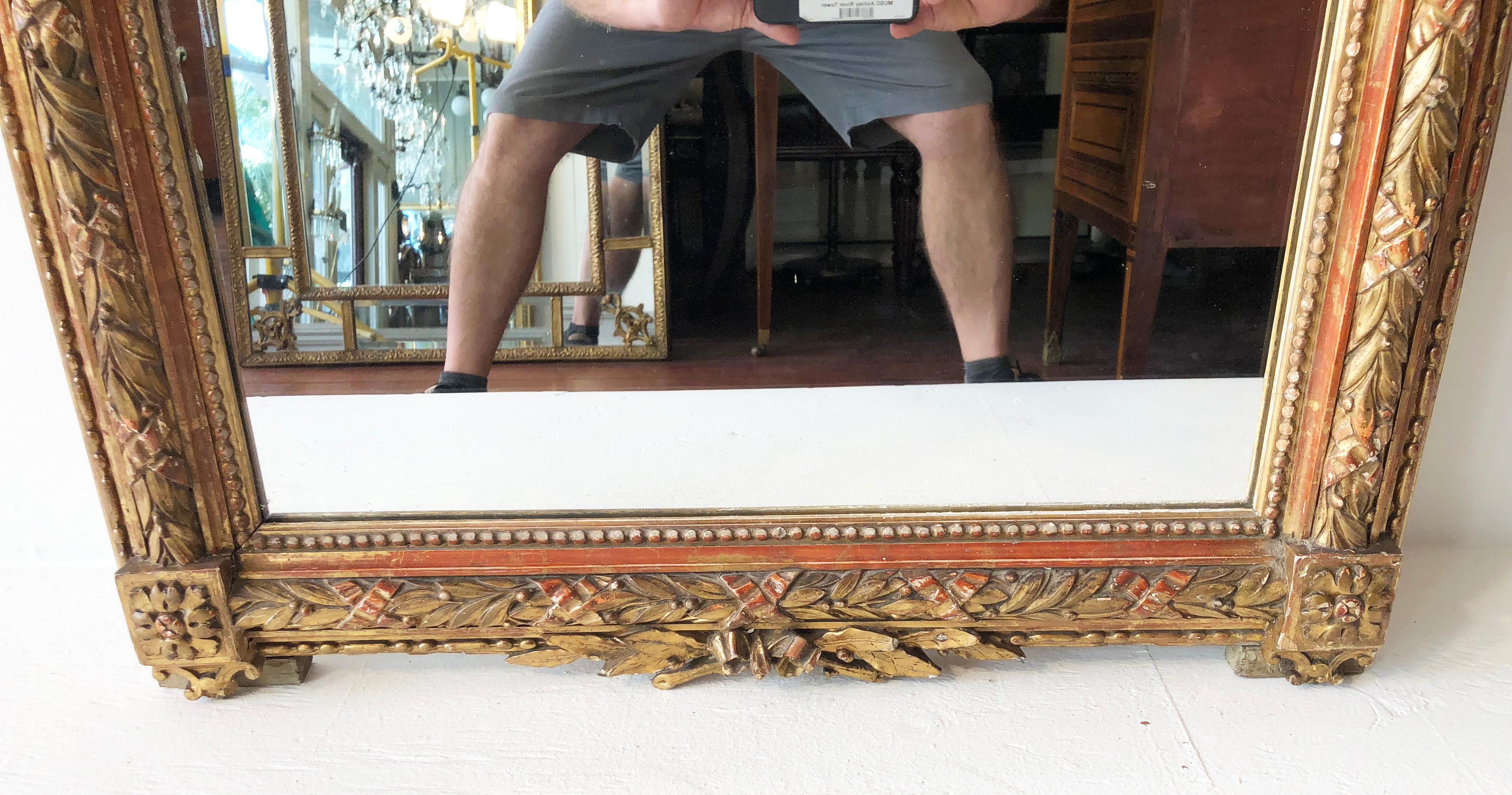 Mid-19th Century Italian Carved Giltwood Mirror For Sale 1