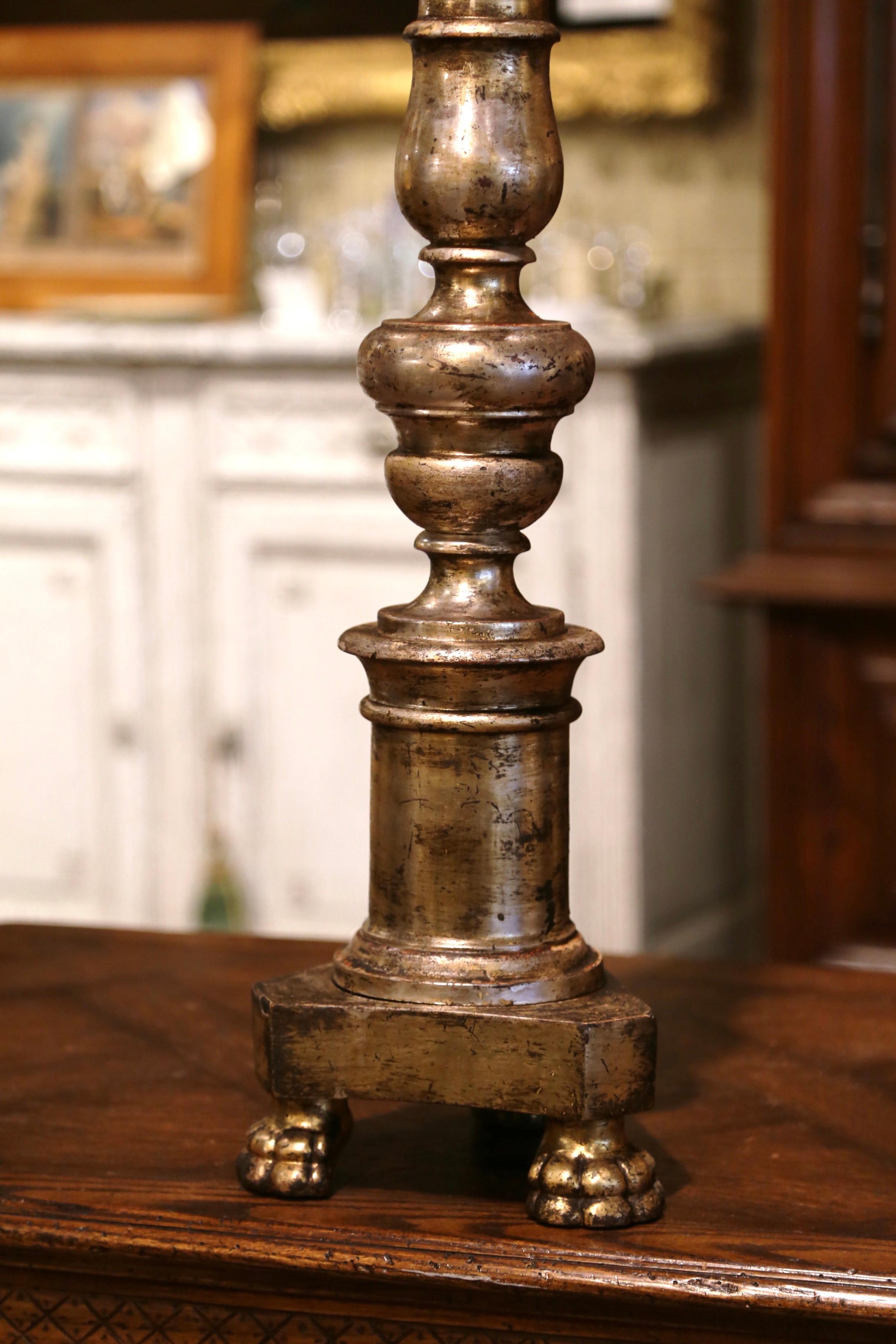 Doré Porte-bougies italien sculpté en argent et doré du milieu du XIXe siècle en vente