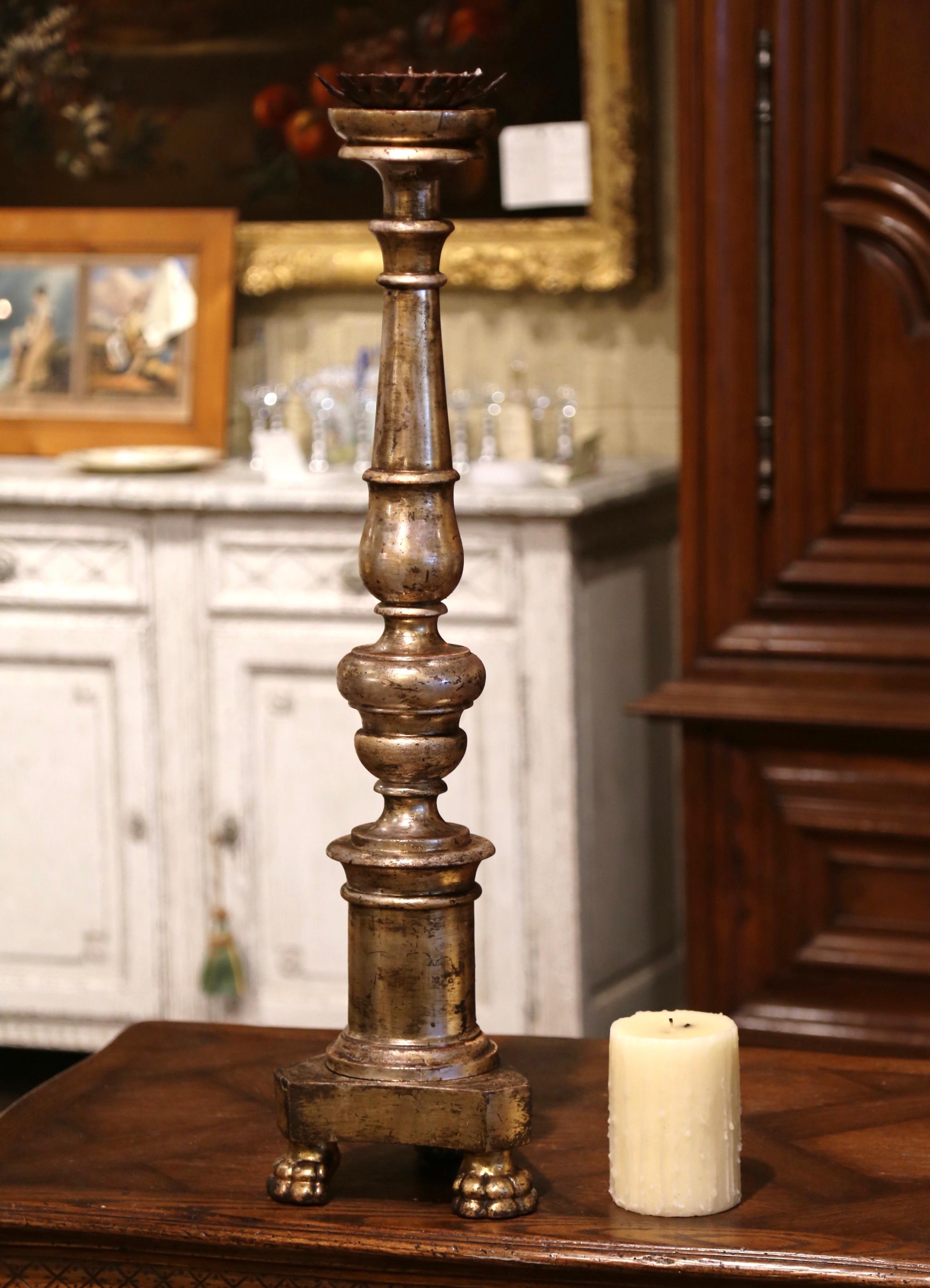 Porte-bougies italien sculpté en argent et doré du milieu du XIXe siècle en vente 1