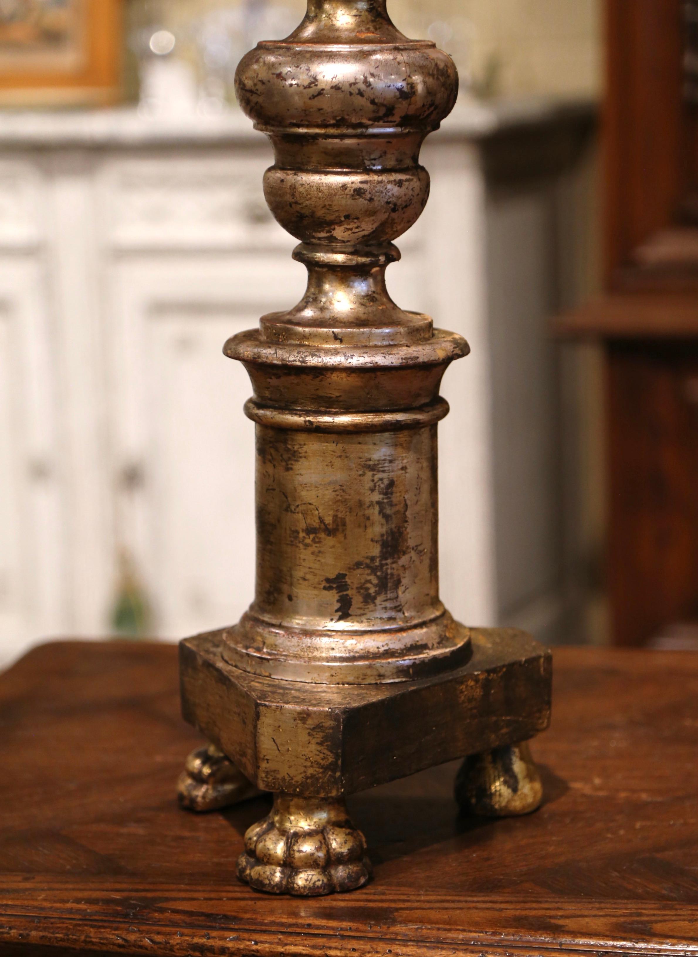 Porte-bougies italien sculpté en argent et doré du milieu du XIXe siècle en vente 4