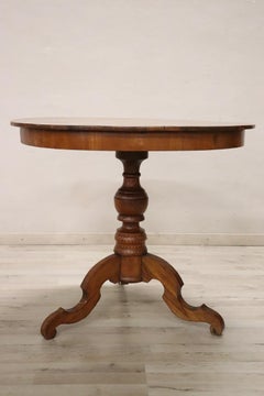 Mid 19th Century Italian Louis Philippe Antique Round Table in Inlaid Walnut