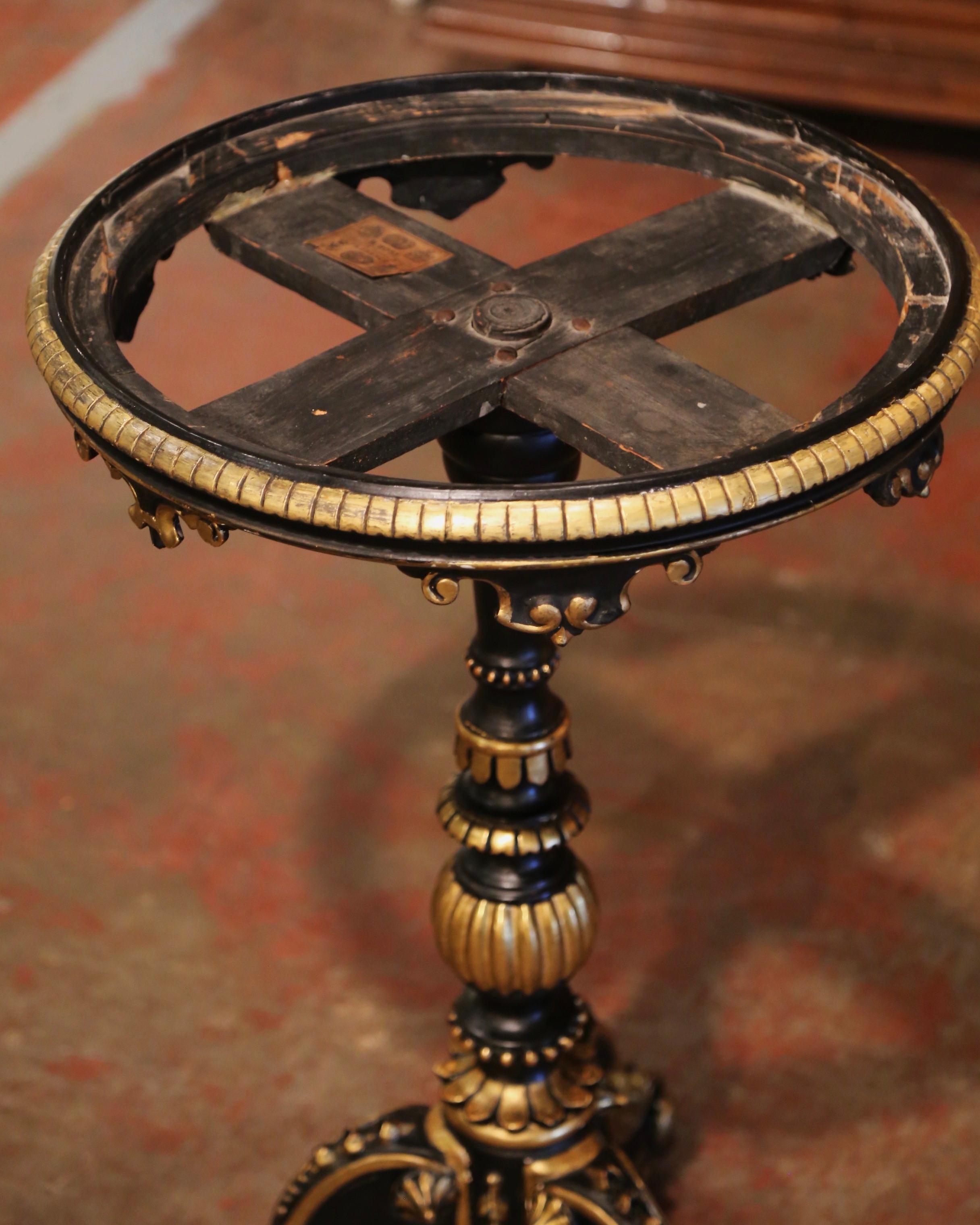 Mid-19th Century Italian Marble Top Carved Giltwood and Blackened Pedestal Table 7