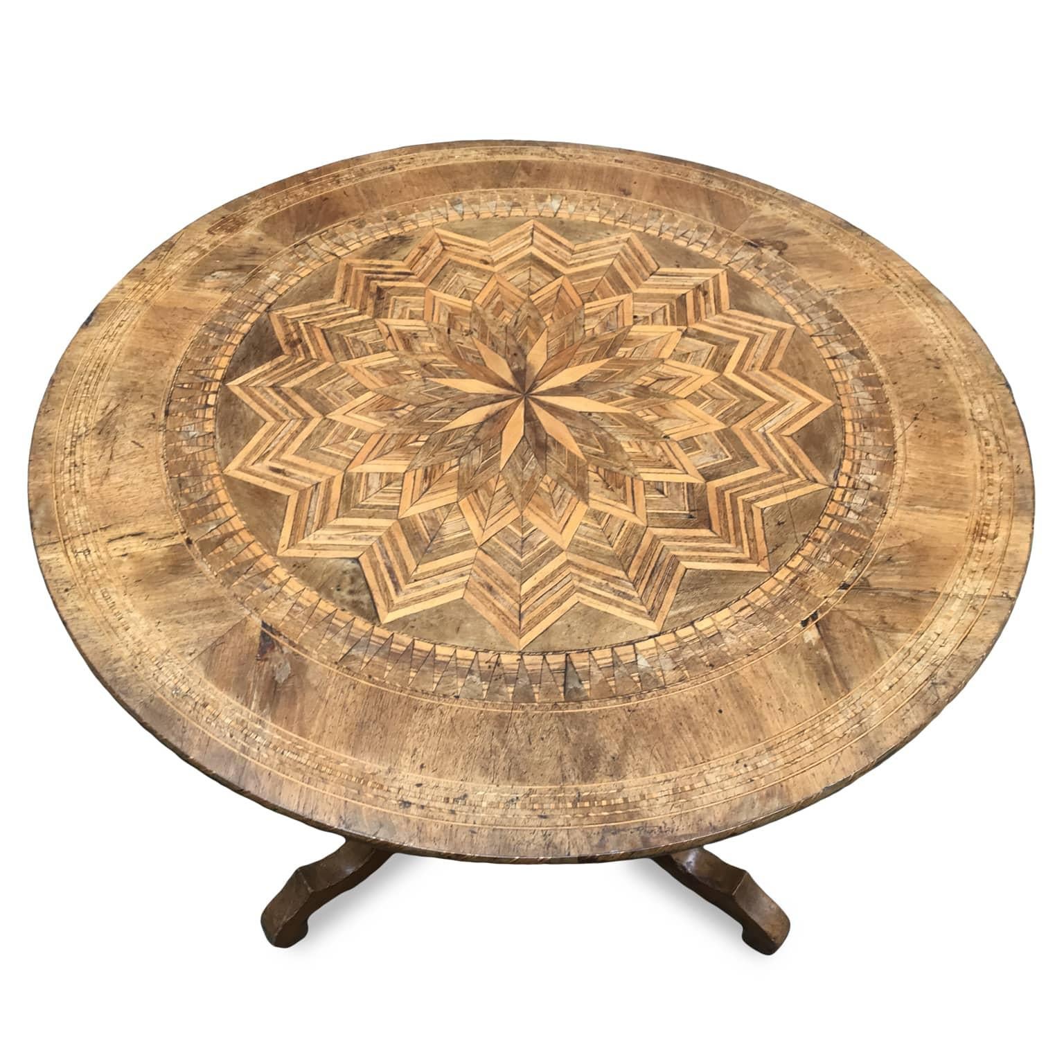 Mid-19th Century Italian Marquetry Circular Centre Table from Rolo 6