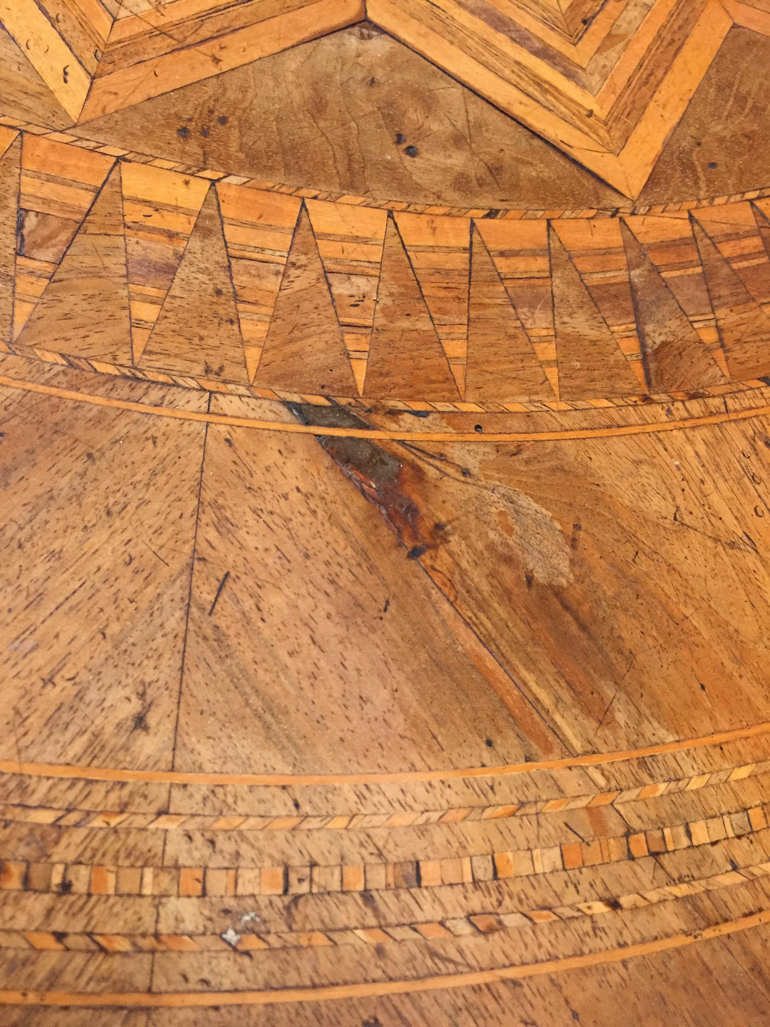 Mid-19th Century Italian Marquetry Circular Centre Table from Rolo 8