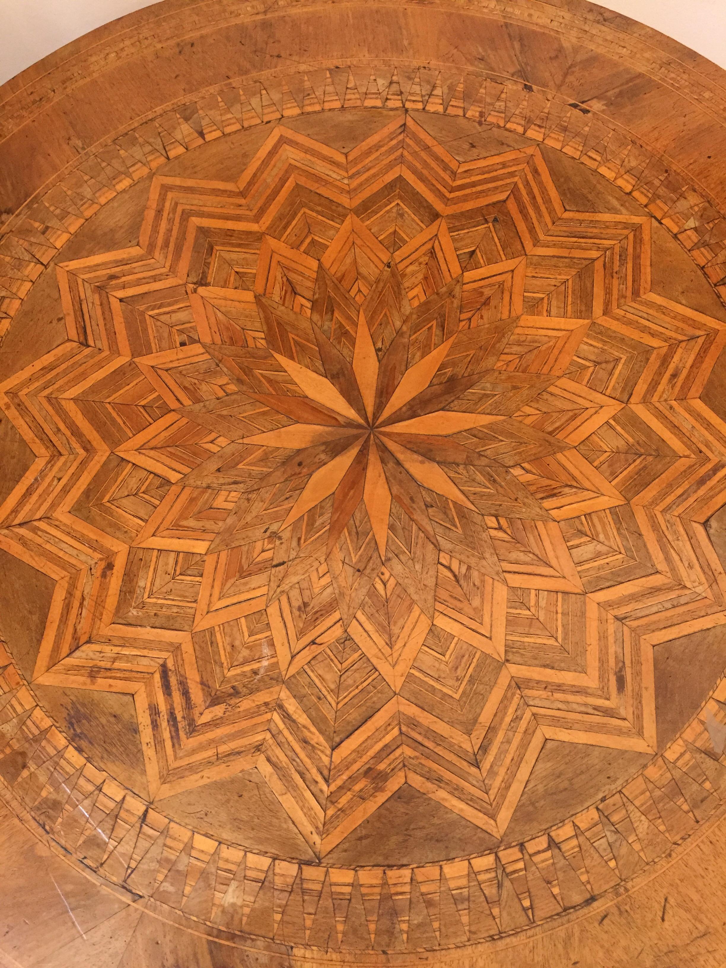 Mid-19th Century Italian Marquetry Circular Centre Table from Rolo 1