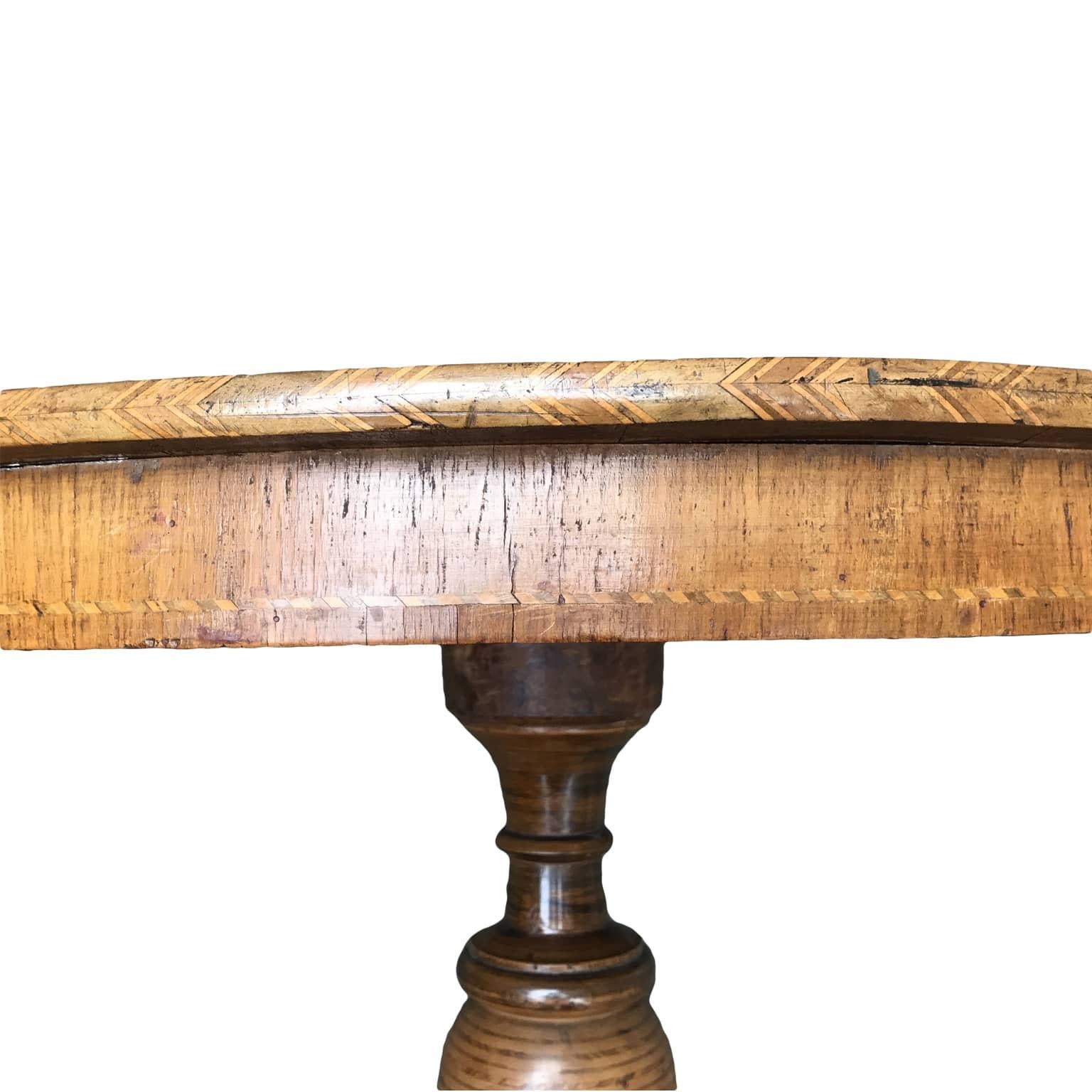 Mid-19th Century Italian Marquetry Circular Centre Table from Rolo 4