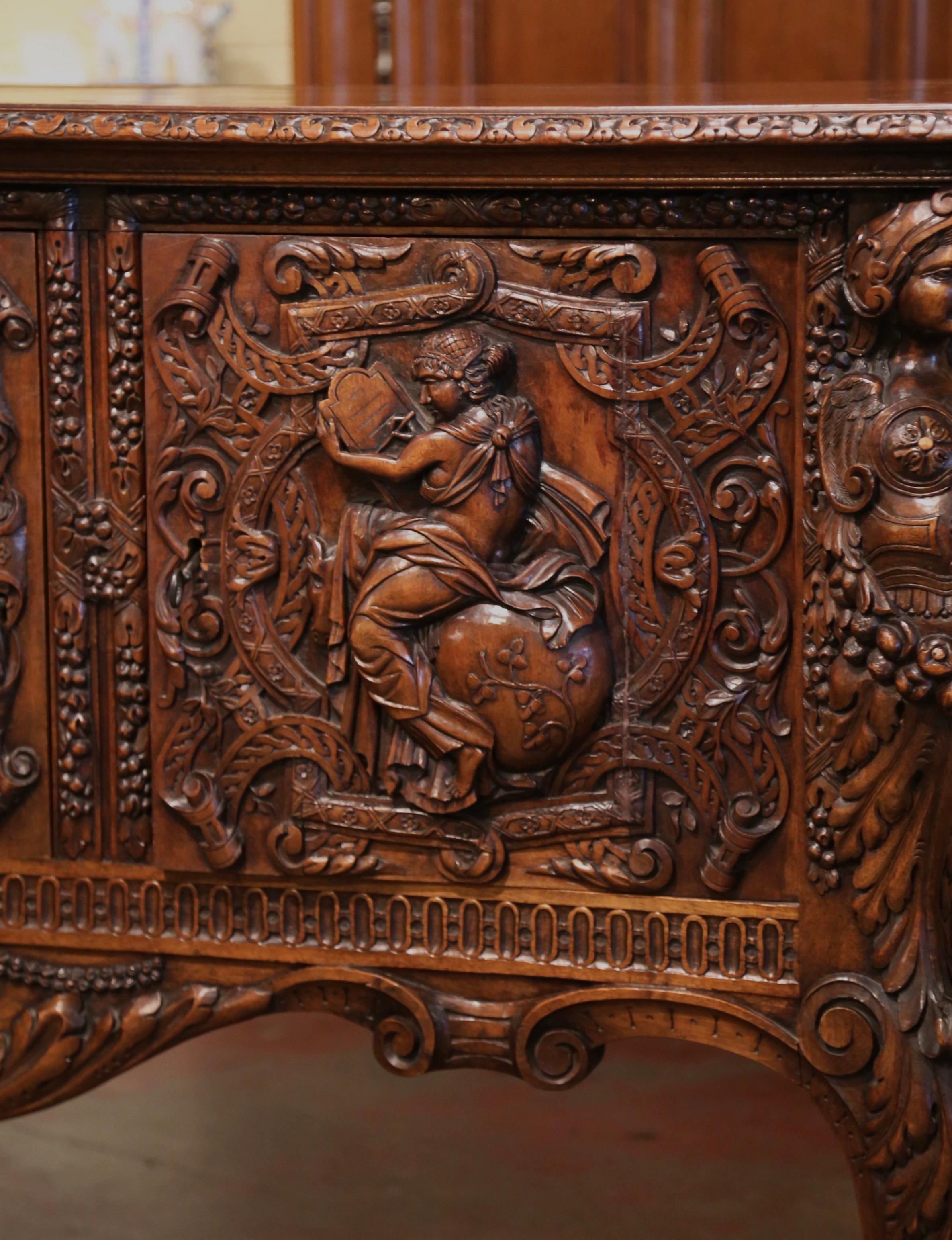 Mid-19th Century Italian Renaissance Hand Carved Walnut Credenza Cabinet For Sale 4