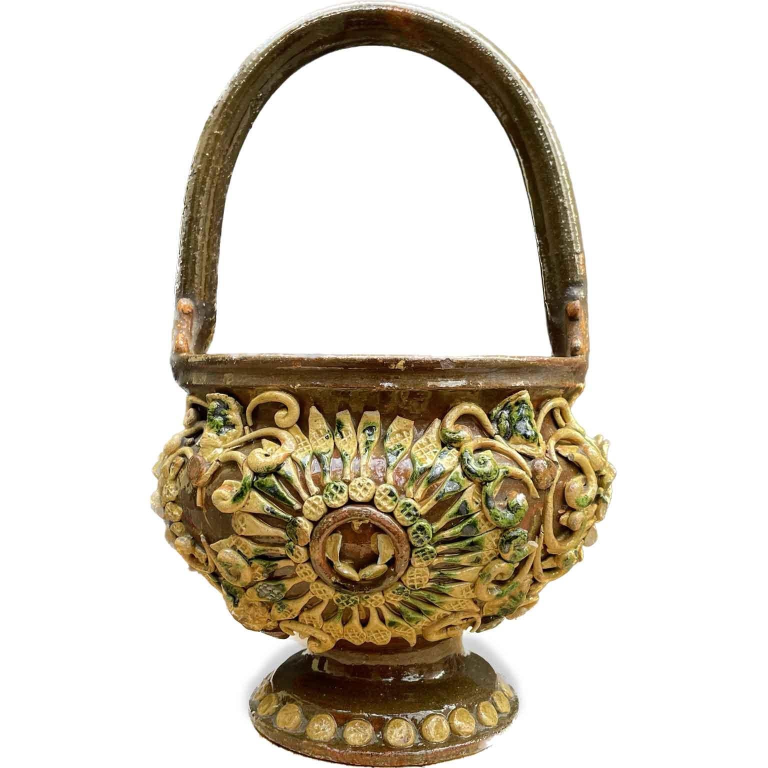 Arts and Crafts Mid-19th Century Italian Tuscan Warmer Basket For Sale