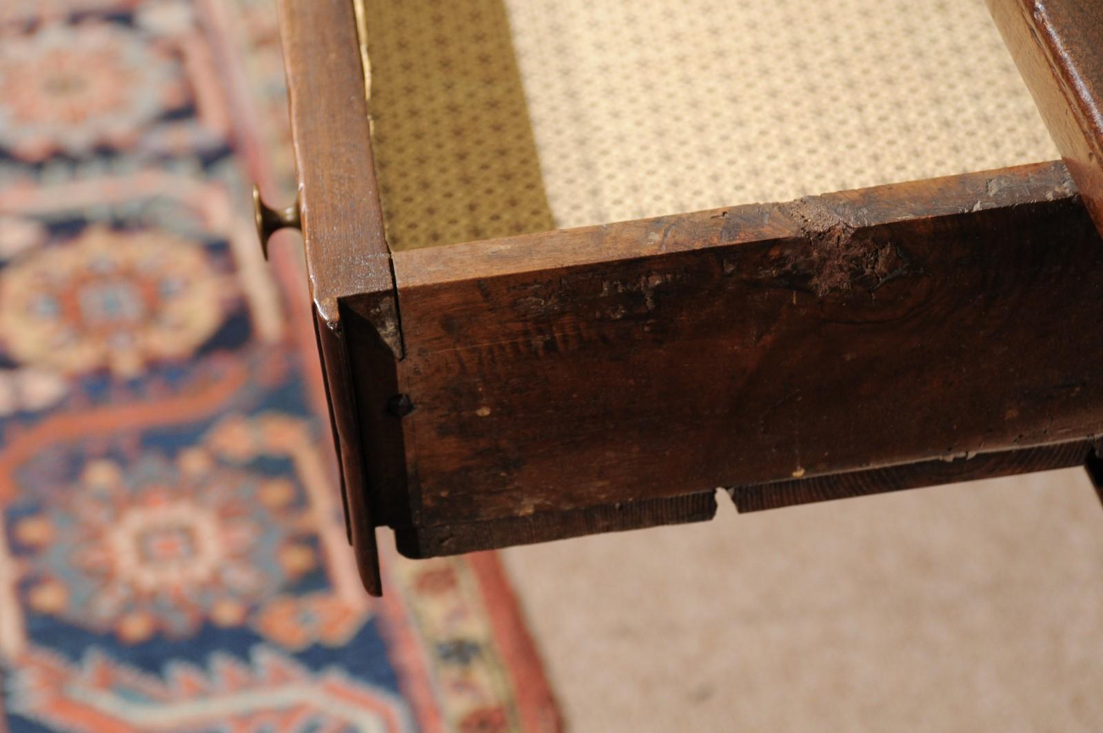 Mid-19th Century Italian Walnut Console/Dining Table For Sale 5